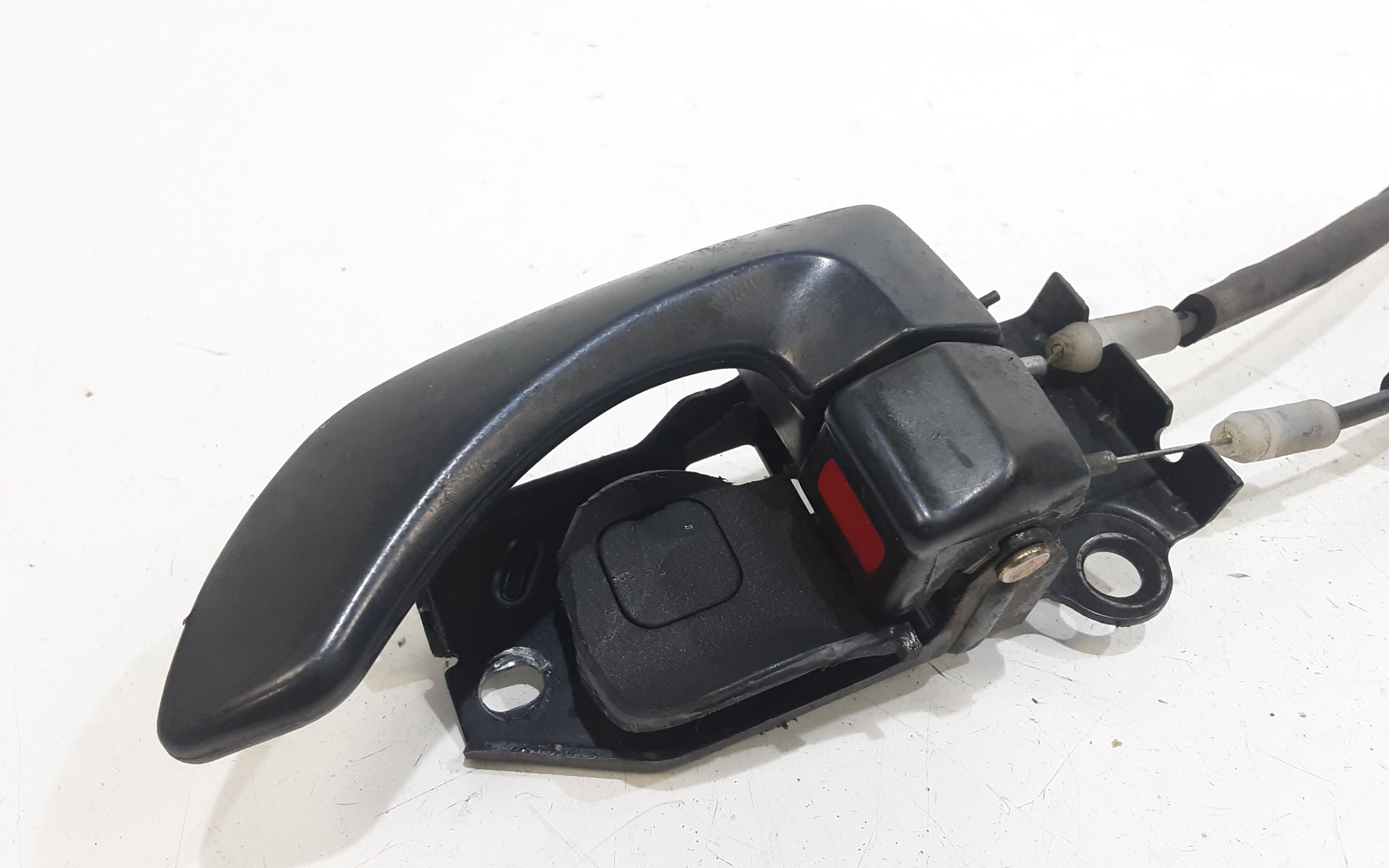 Maniglia Int. Apertura Porta Ant. Sinistro 8261026000OW Usato