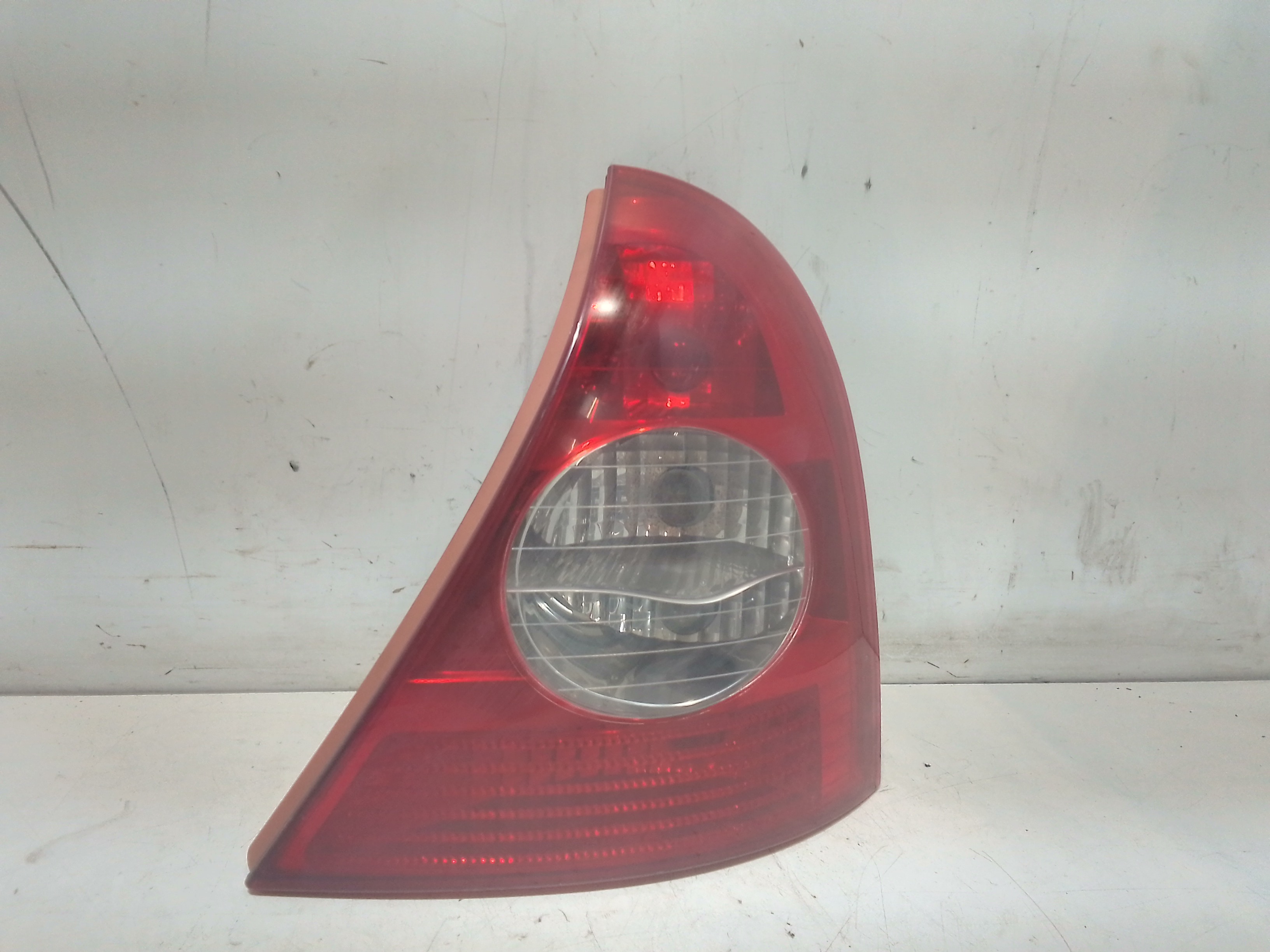 Fanale Post. Destro 8200459960 Usato