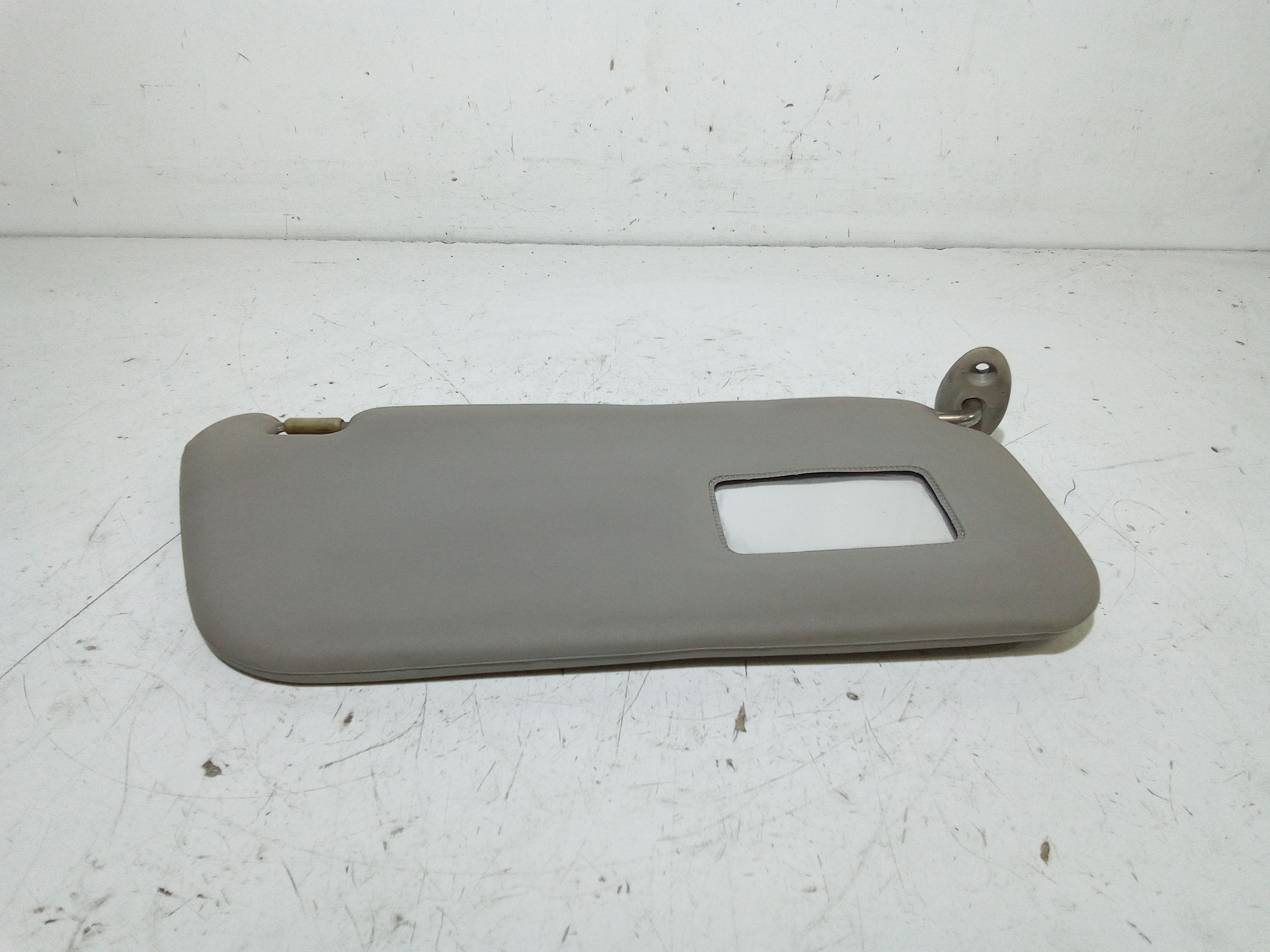 Aletta Parasole Parabrezza Destro 96280100 Usato