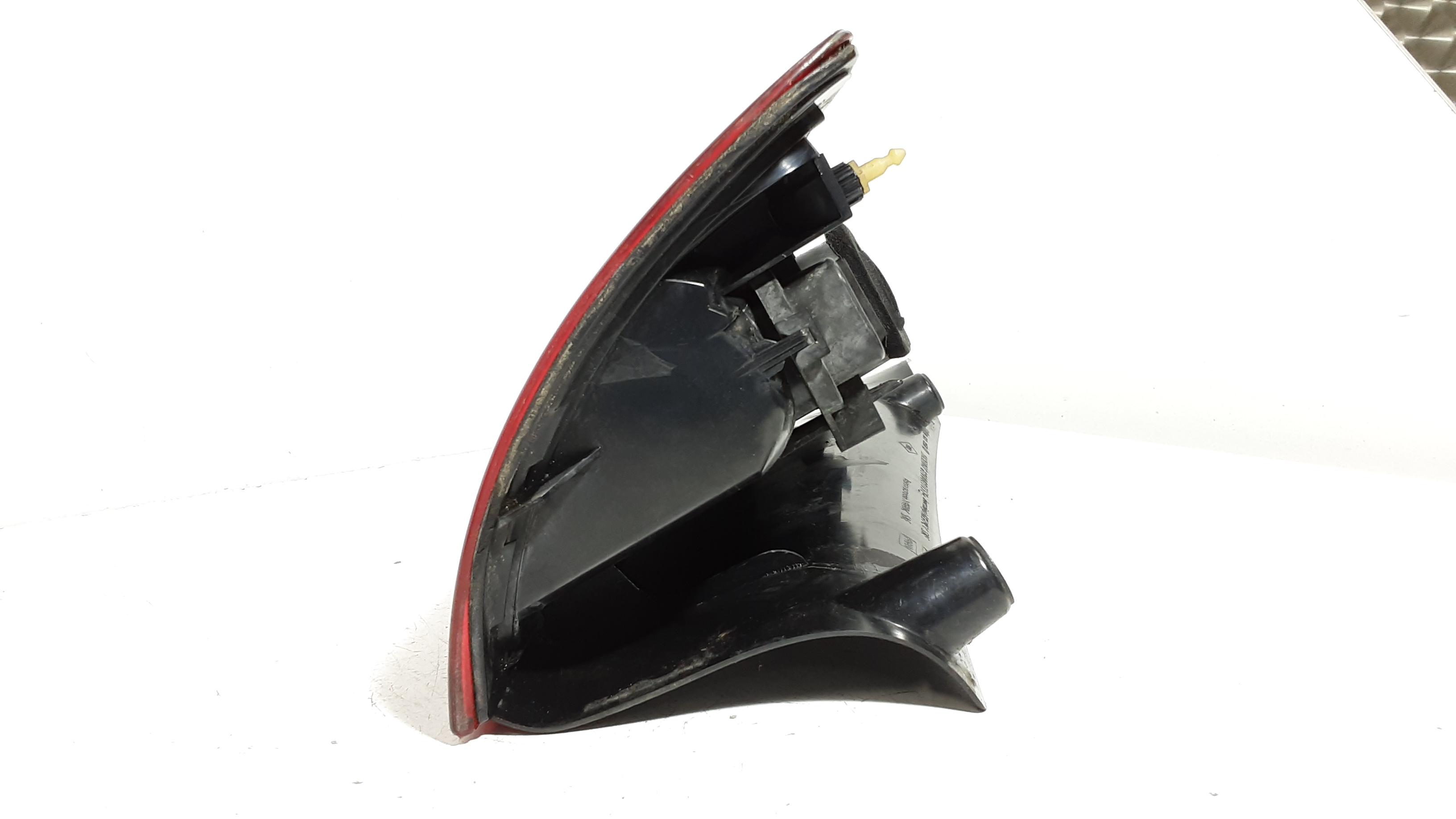 Fanale Post. Destro 8200394724 Usato