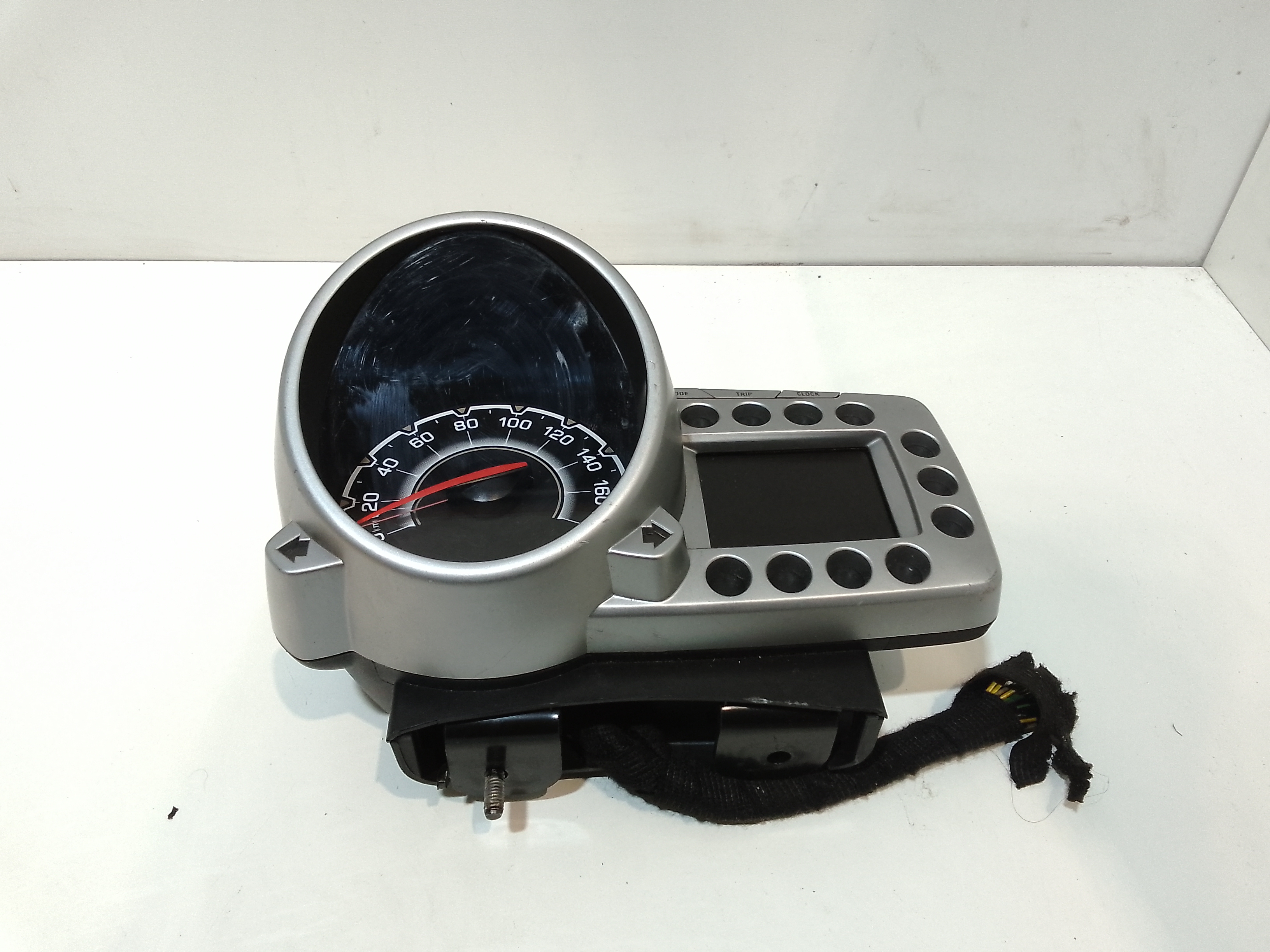 Quadro Portastrumenti Usato