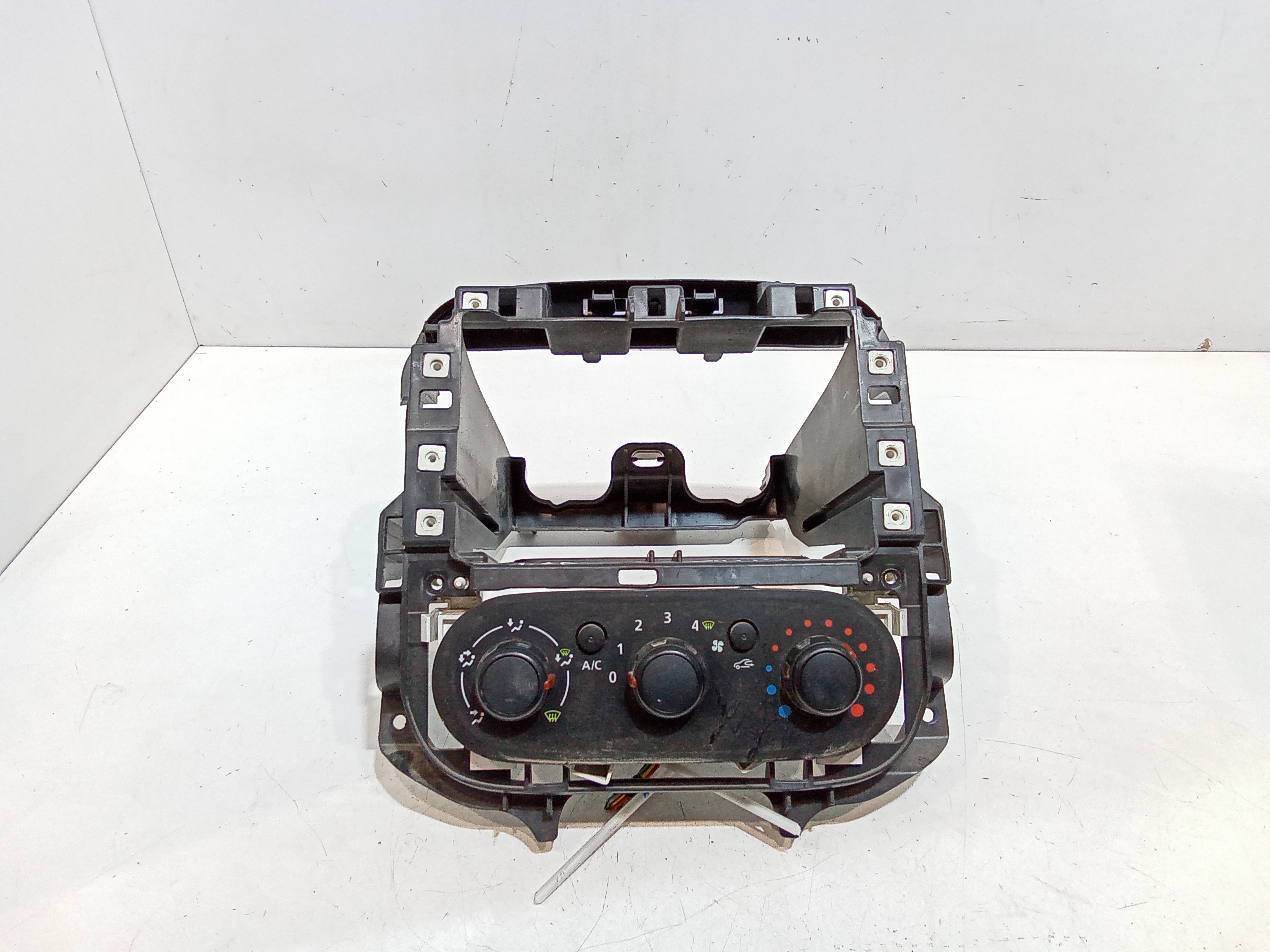 Blocco Comando Climatizzazione 275102706R Usato