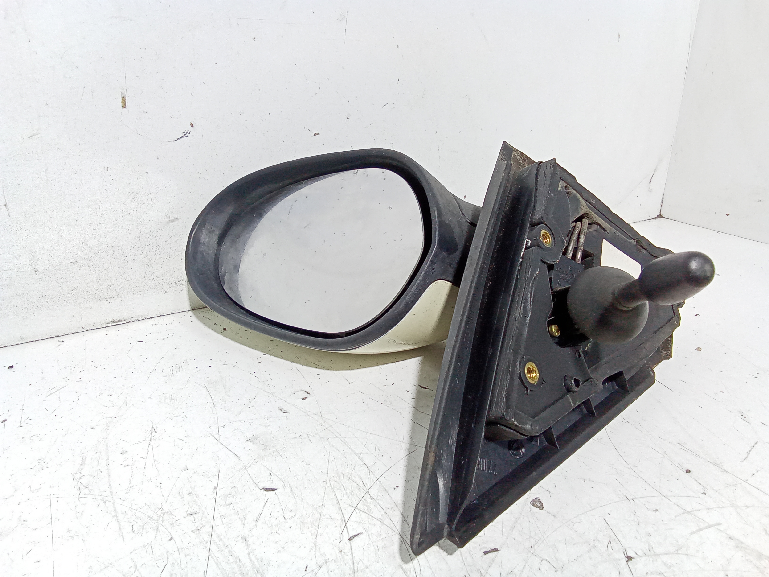 Retrovisore Est. Destro 735345130 Usato