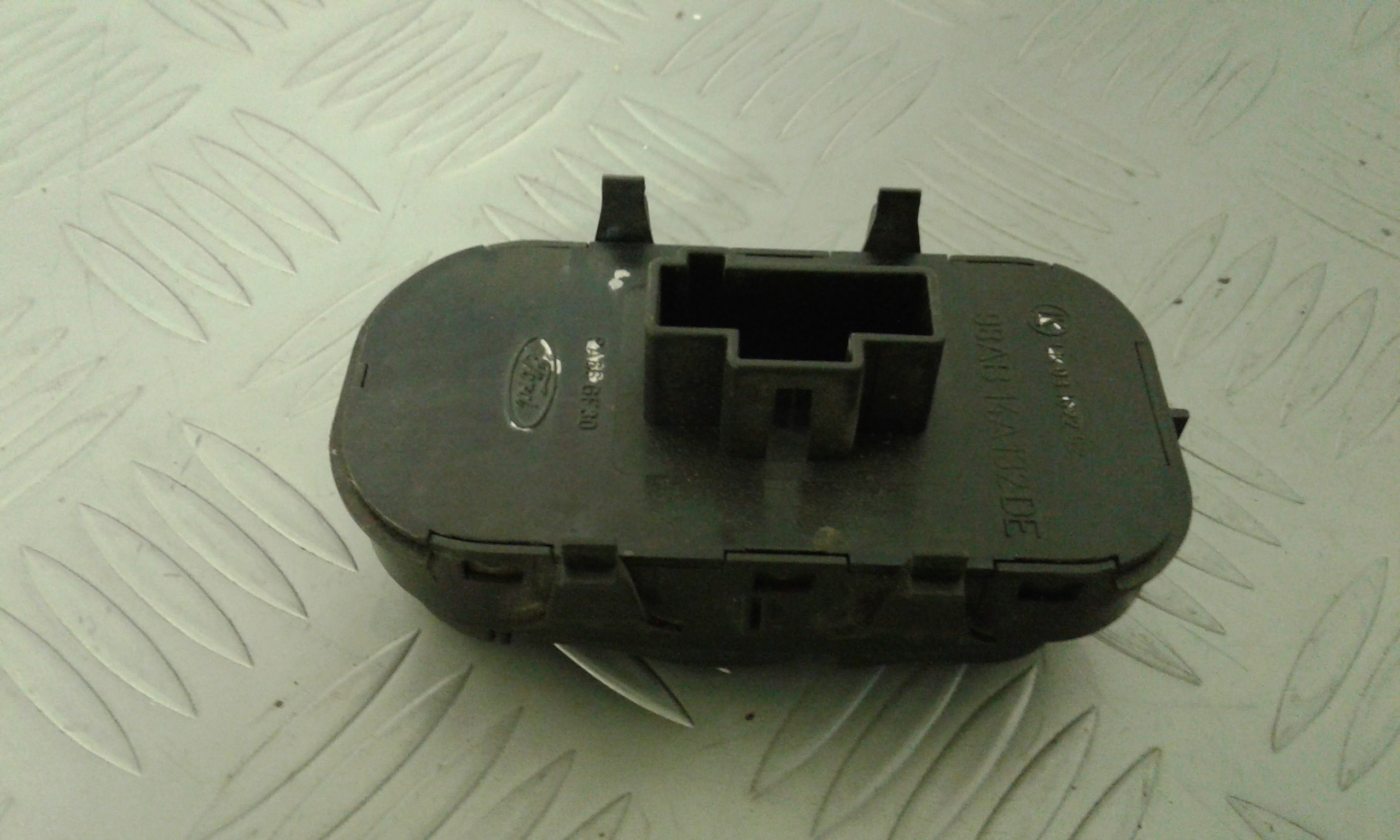 Interruttore Alzacristalli Porta Ant. Destro Usato