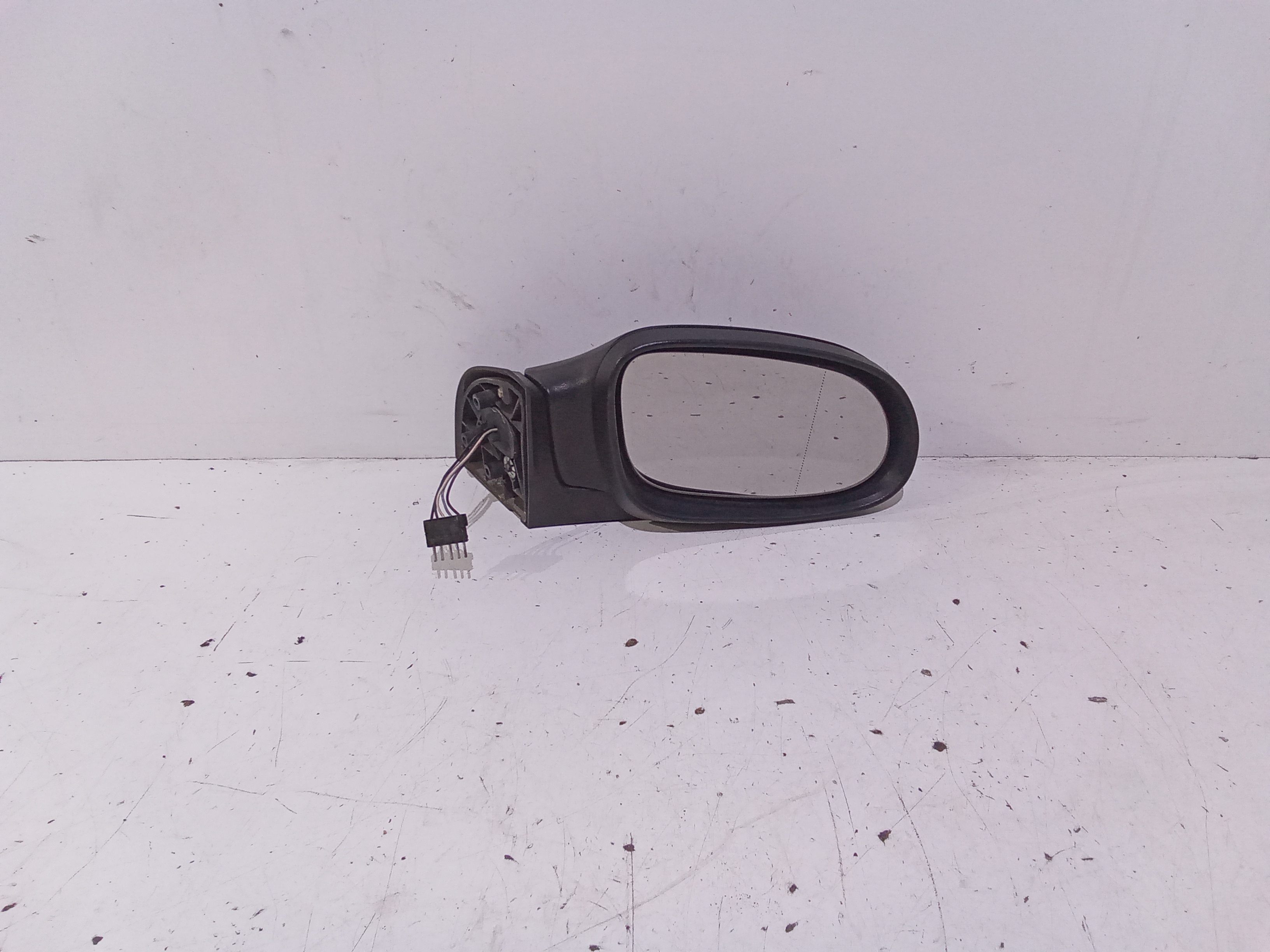 Retrovisore Est. Destro Usato