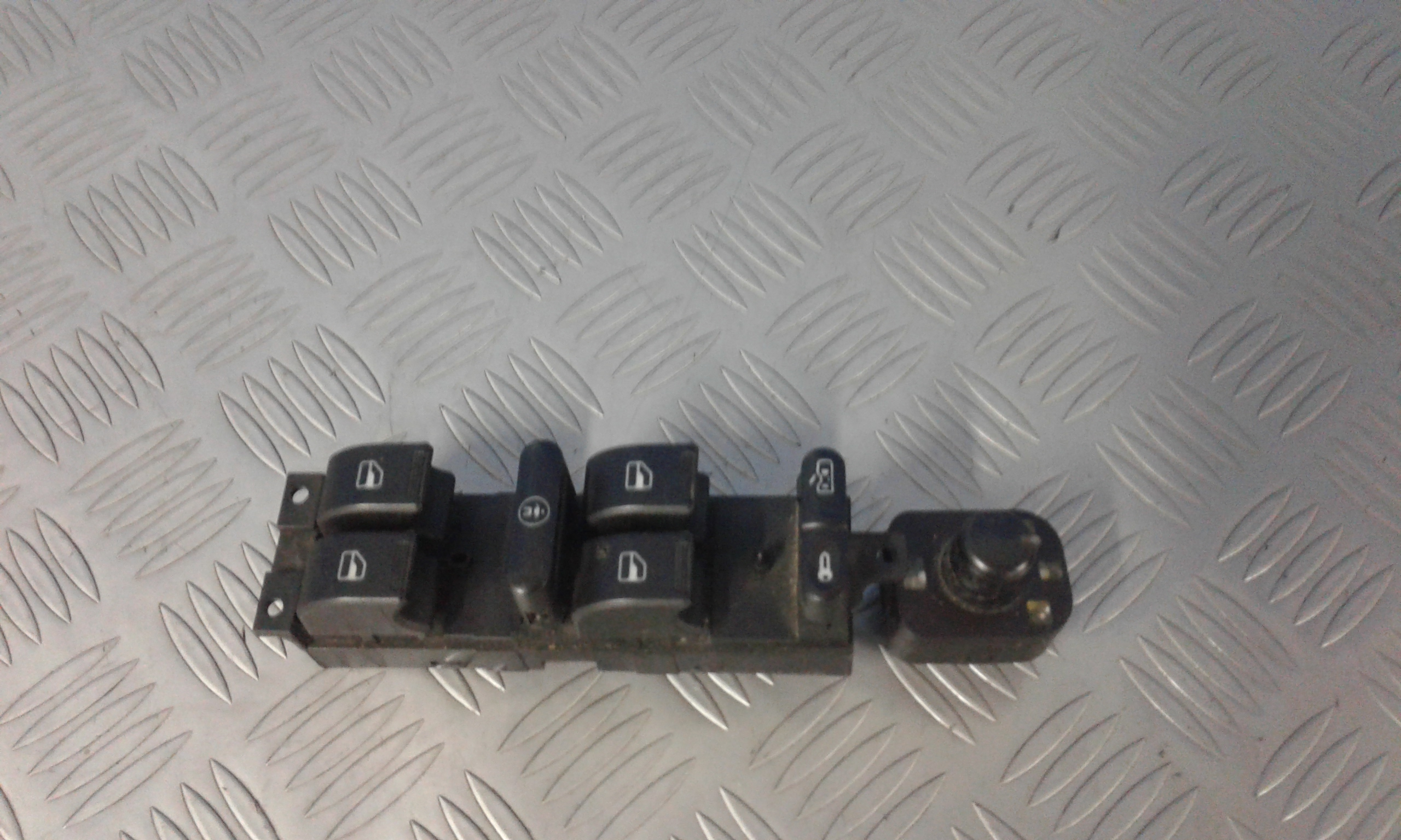 Interruttore Alzacristalli Porta Ant. Sinistro Usato