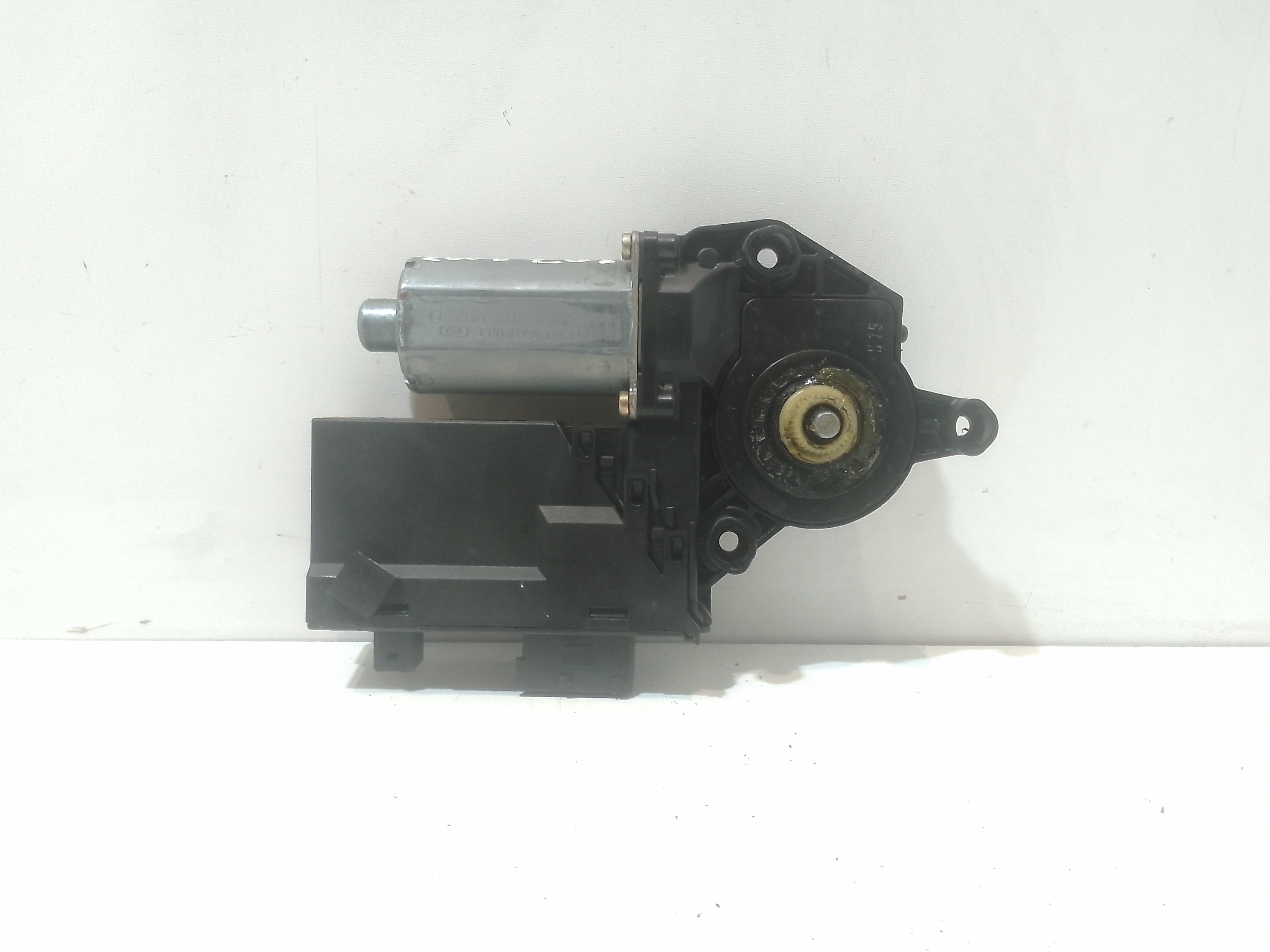 Motorino Alzacristallo Porta Ant. Destro 9222AZ Usato