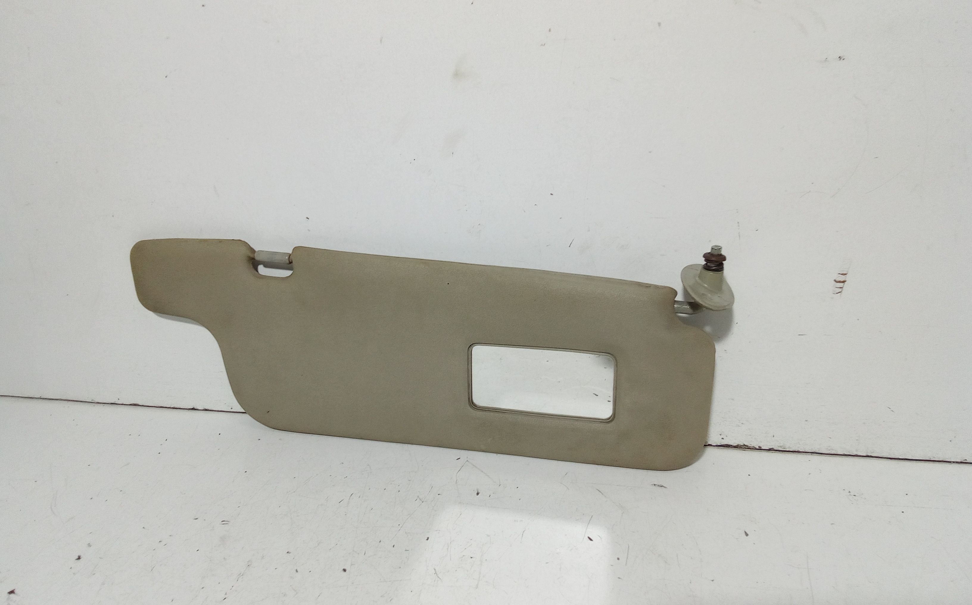 Aletta Parasole Parabrezza Destro 7431052041B0 Usato