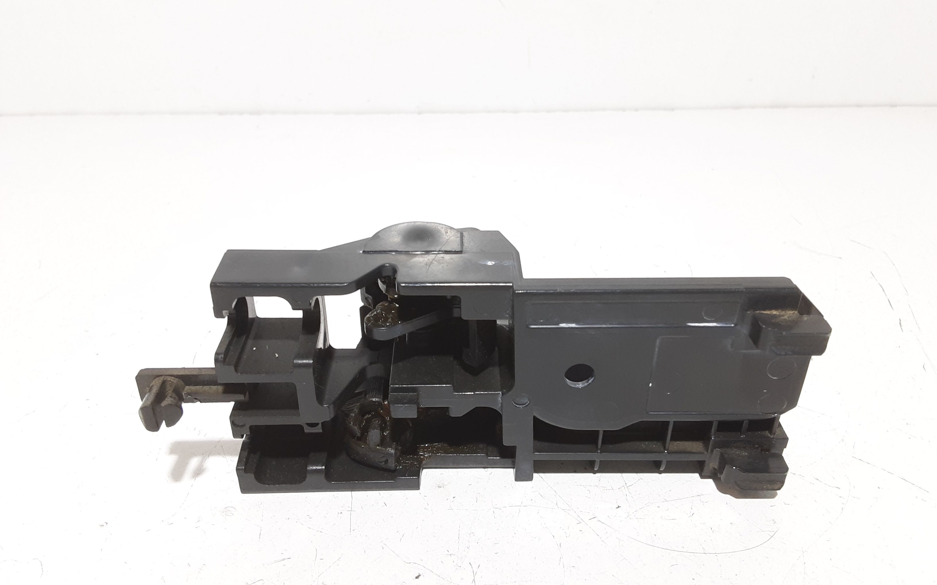 Maniglia Int. Apertura Porta Post. Destro 69205B1010 Usato