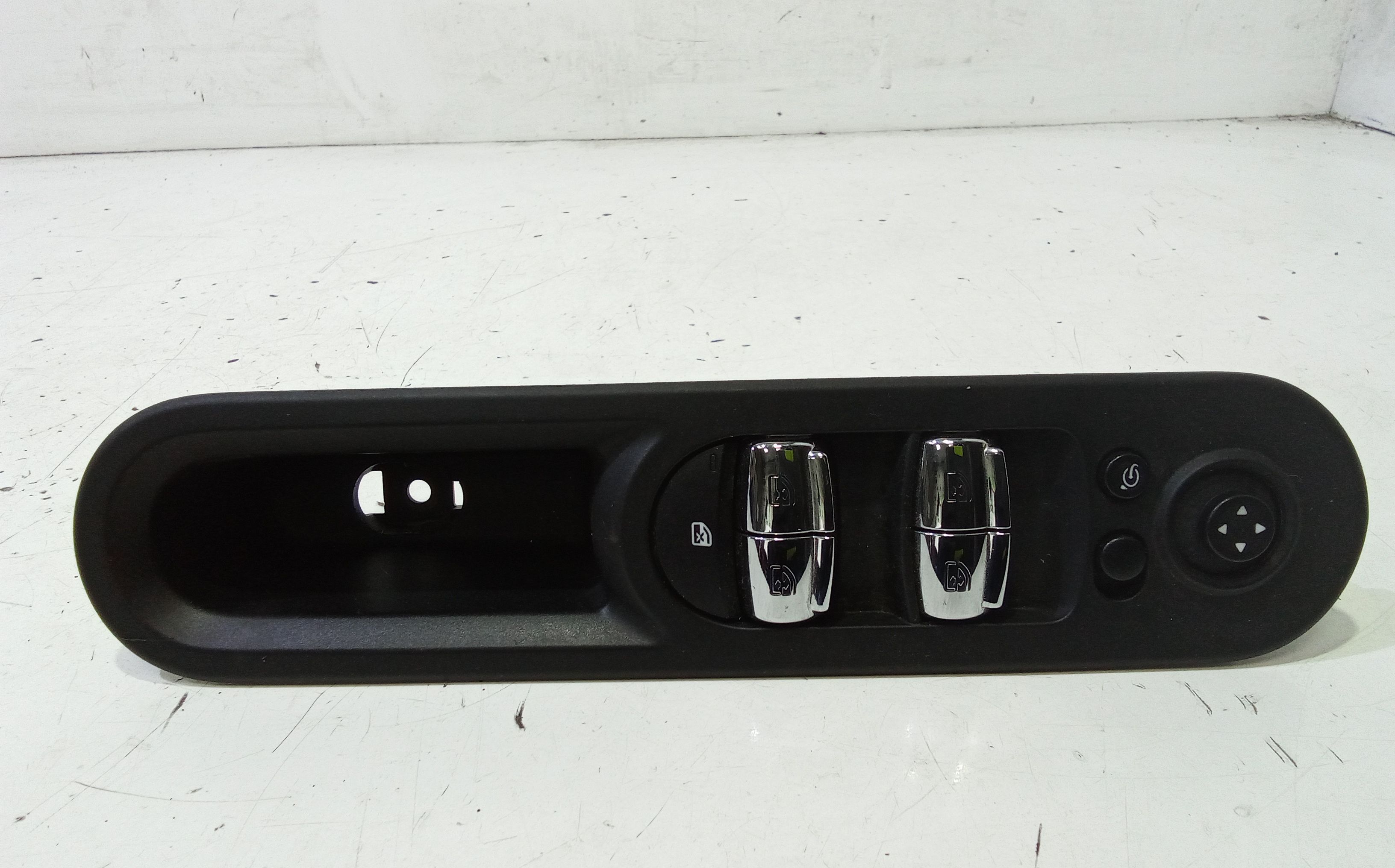 Interruttore Alzacristalli Porta Ant. Sinistro Usato