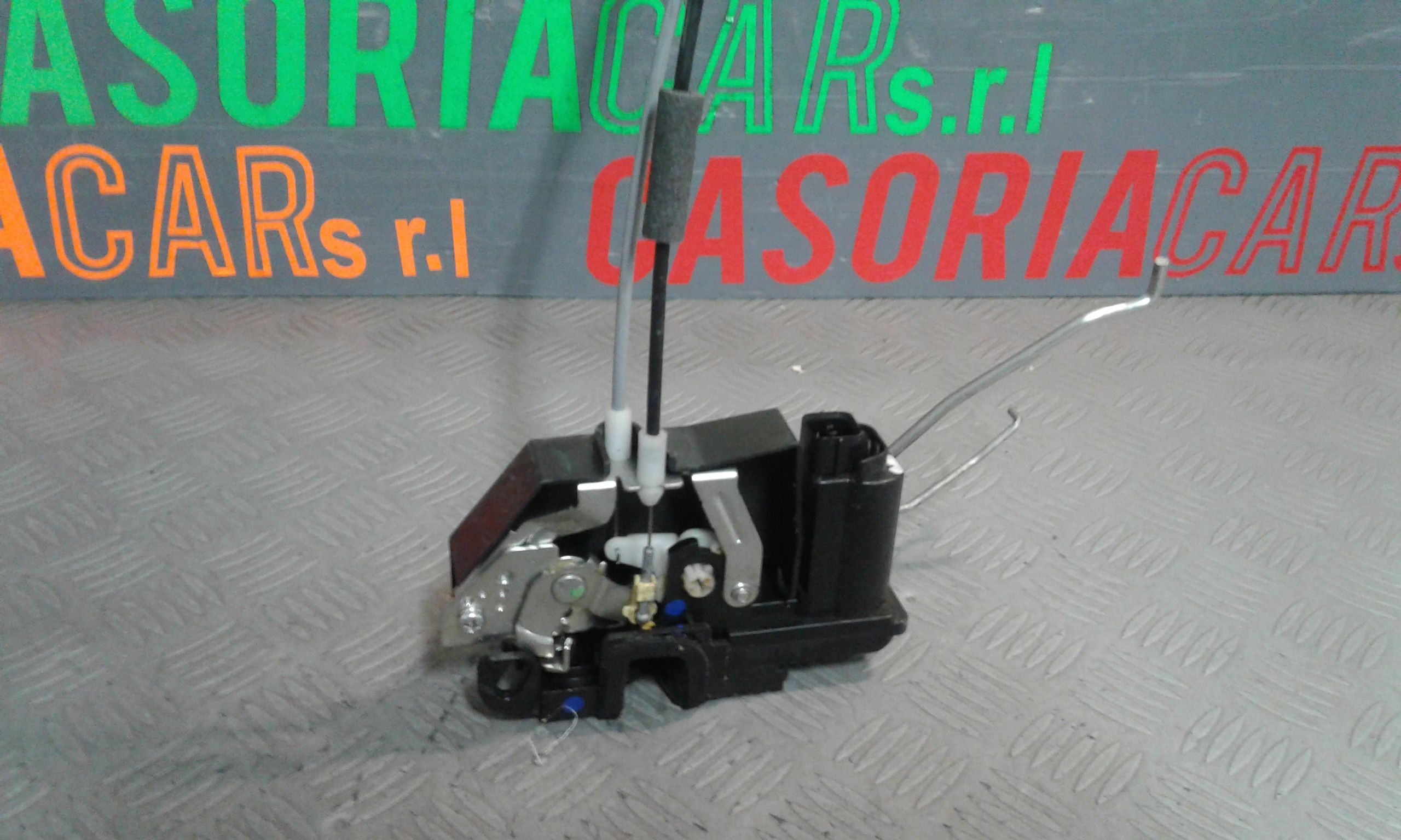 Serratura Porta Ant. Destro 813200X001 Usato