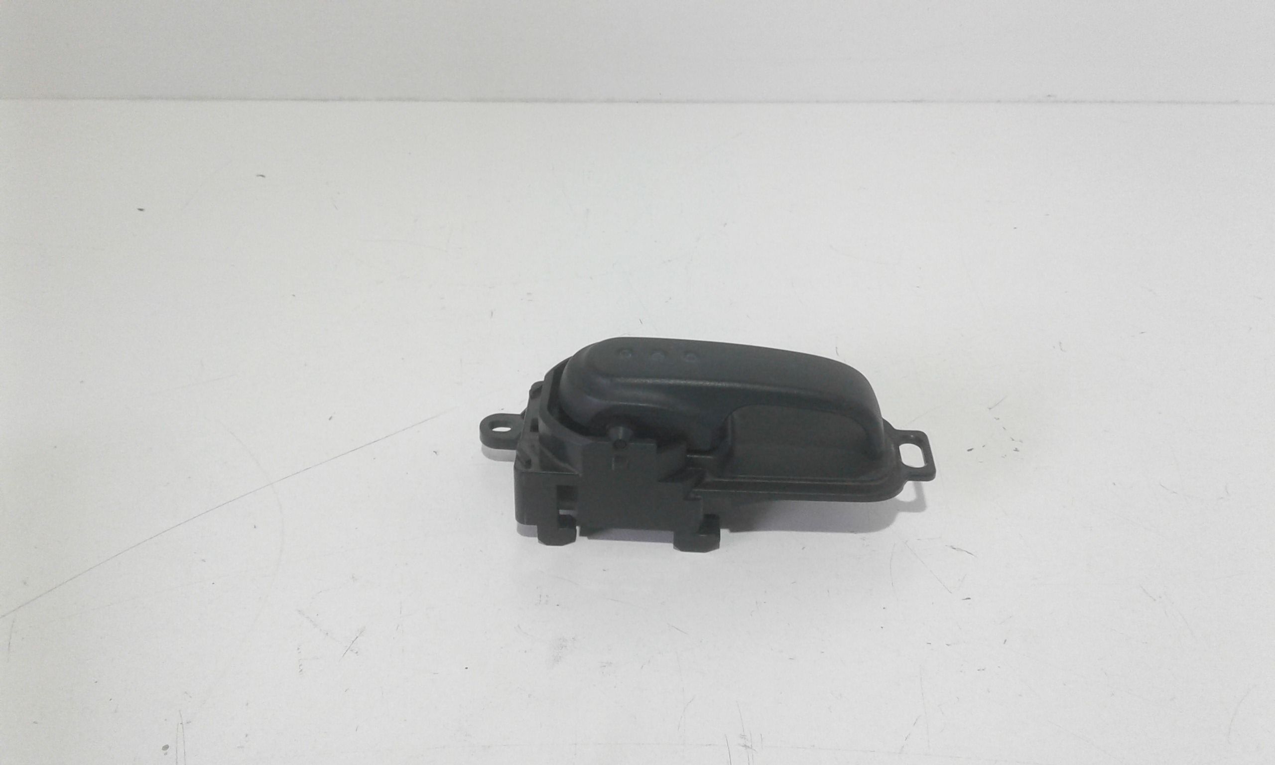 Maniglia Int. Apertura Porta Ant. Sinistro 806719U000 Usato