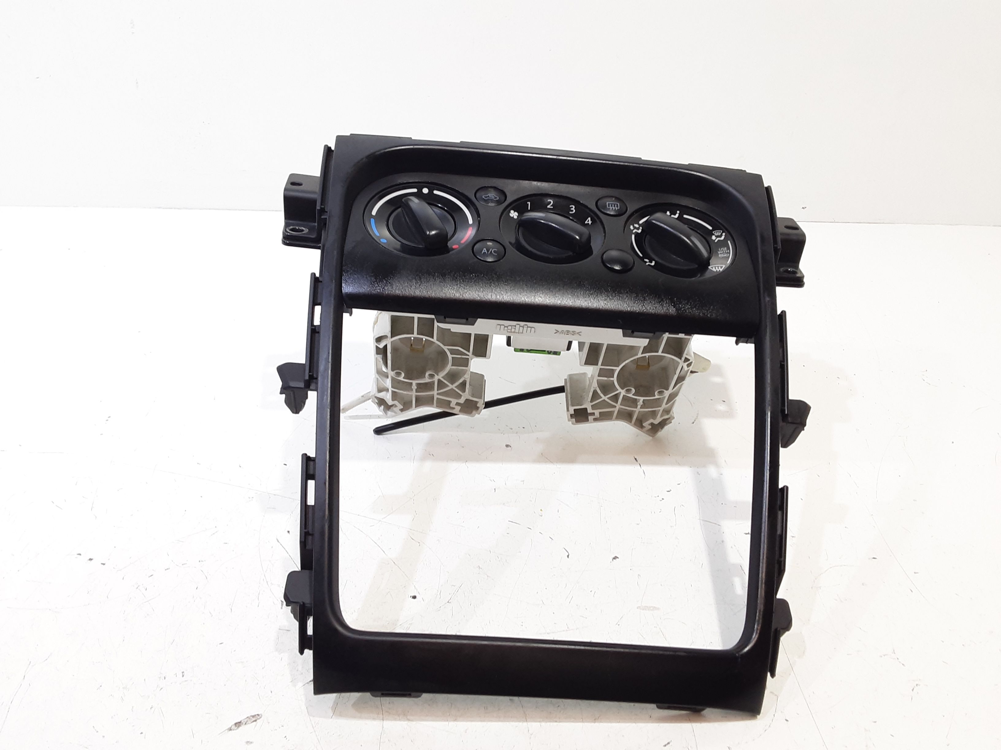 Blocco Comando Climatizzazione 3951079J02000 Usato