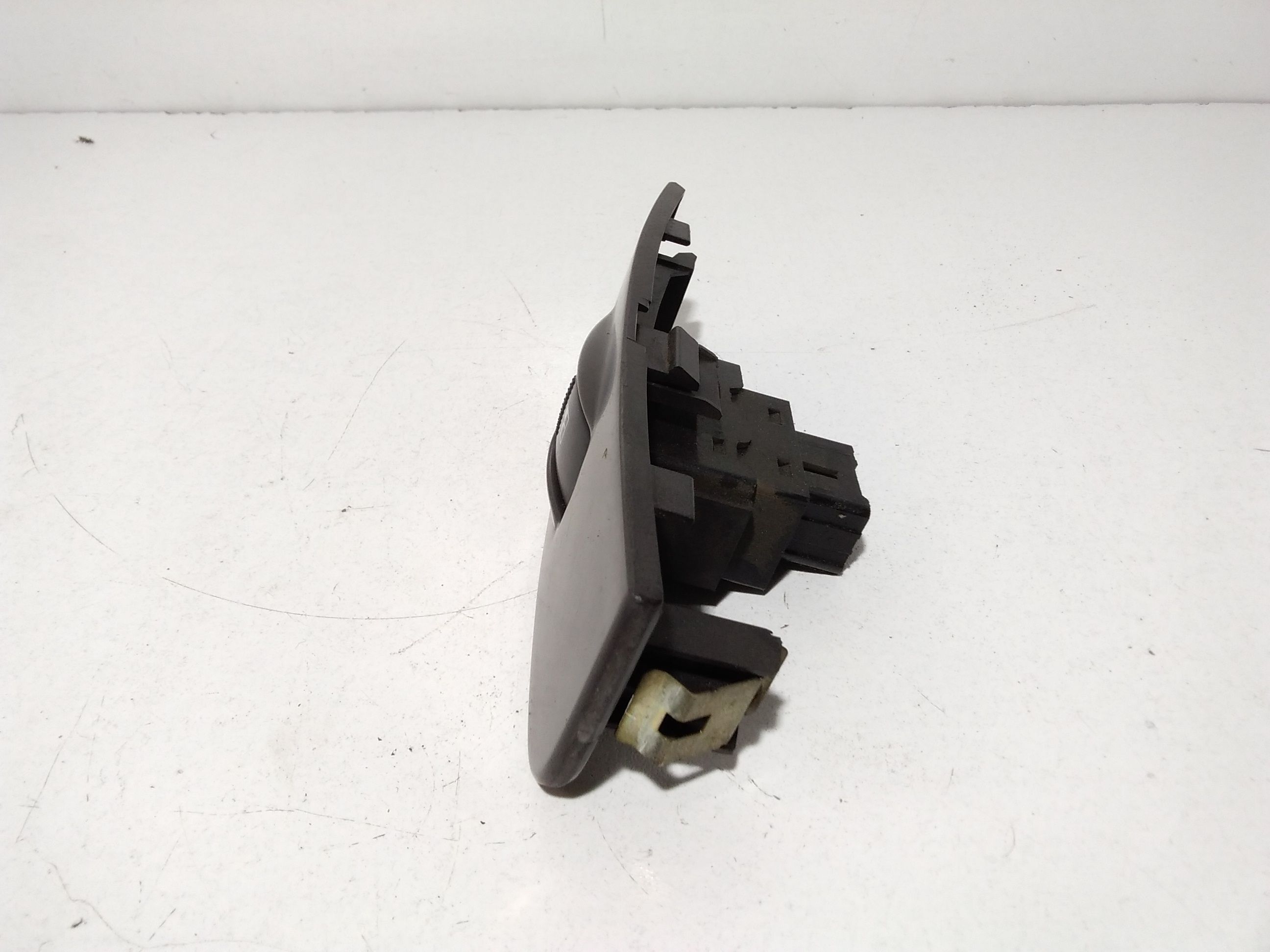 Interruttore Alzacristalli Porta Post. Destro Usato