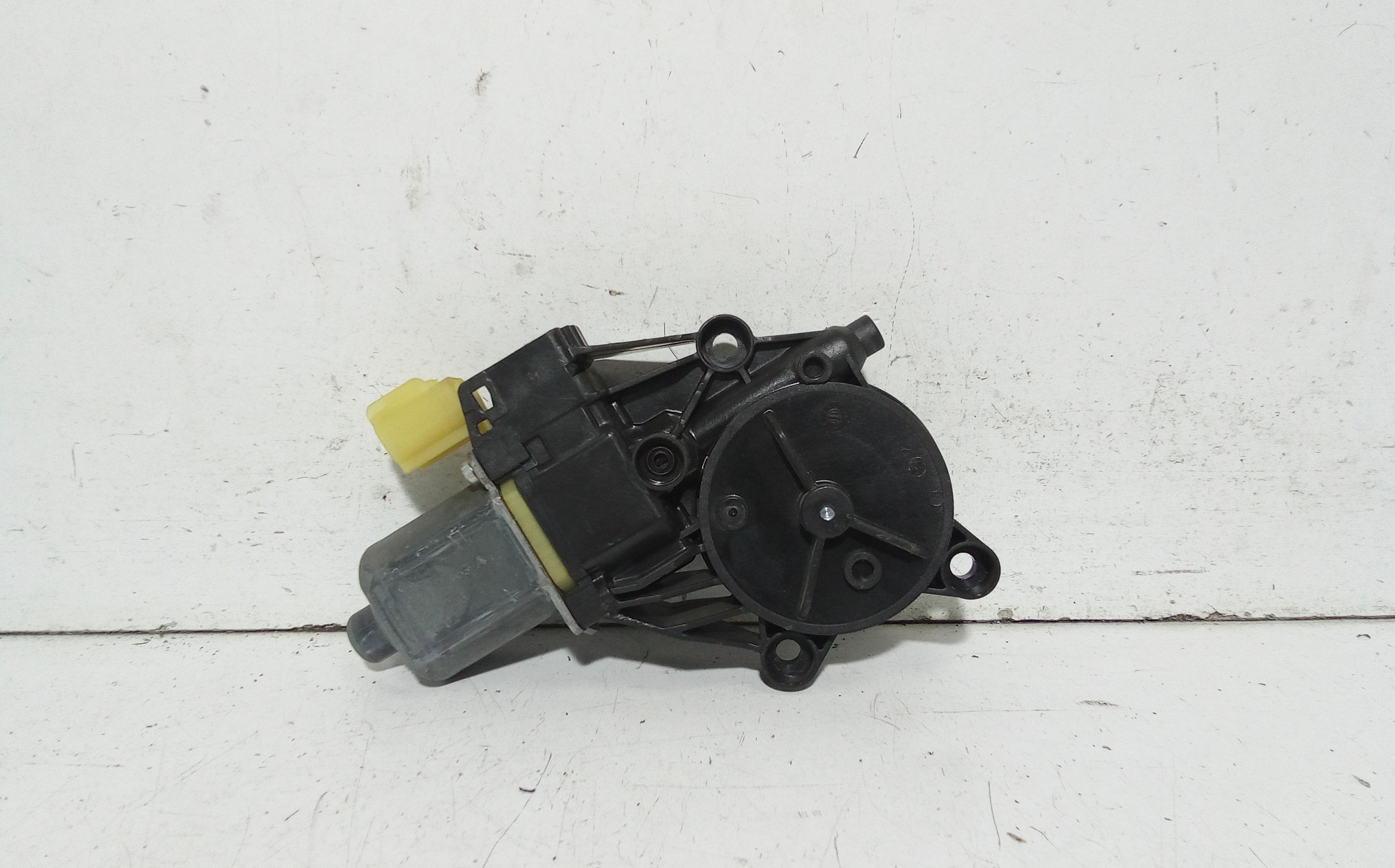 Motorino Alzacristallo Porta Ant. Destro 1543207 Usato