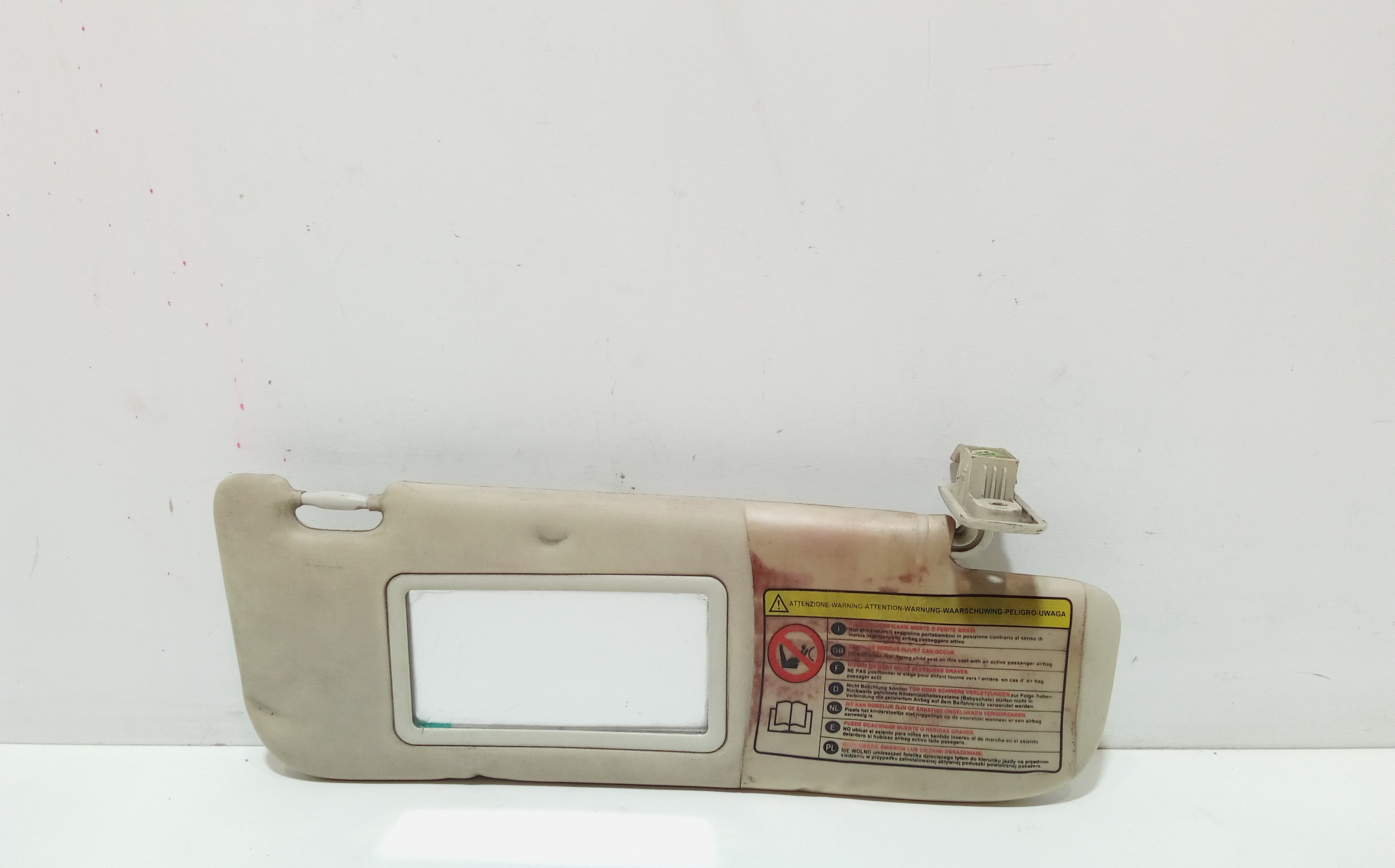 Aletta Parasole Parabrezza Destro 735452613 Usato