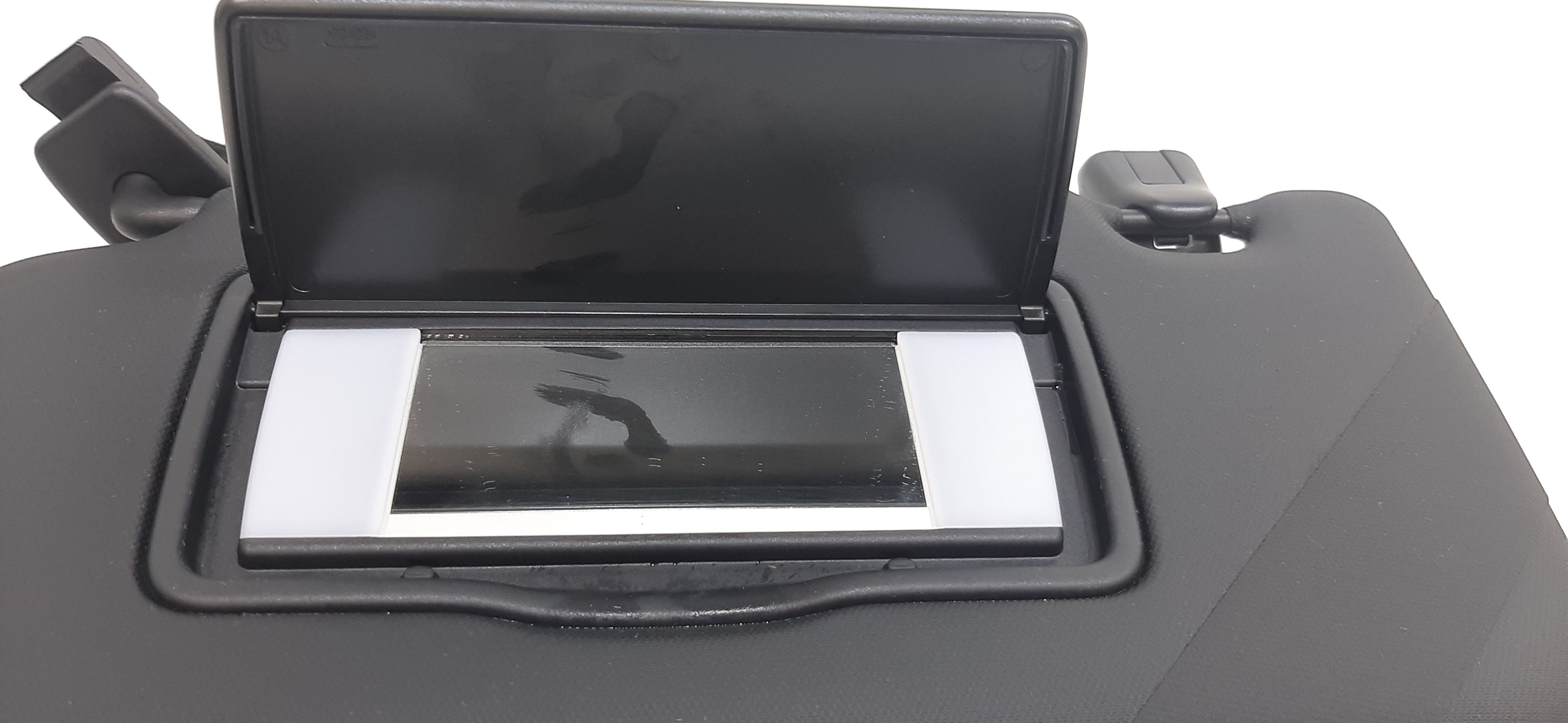 Aletta Parasole Parabrezza Sinistro 2434916 Usato