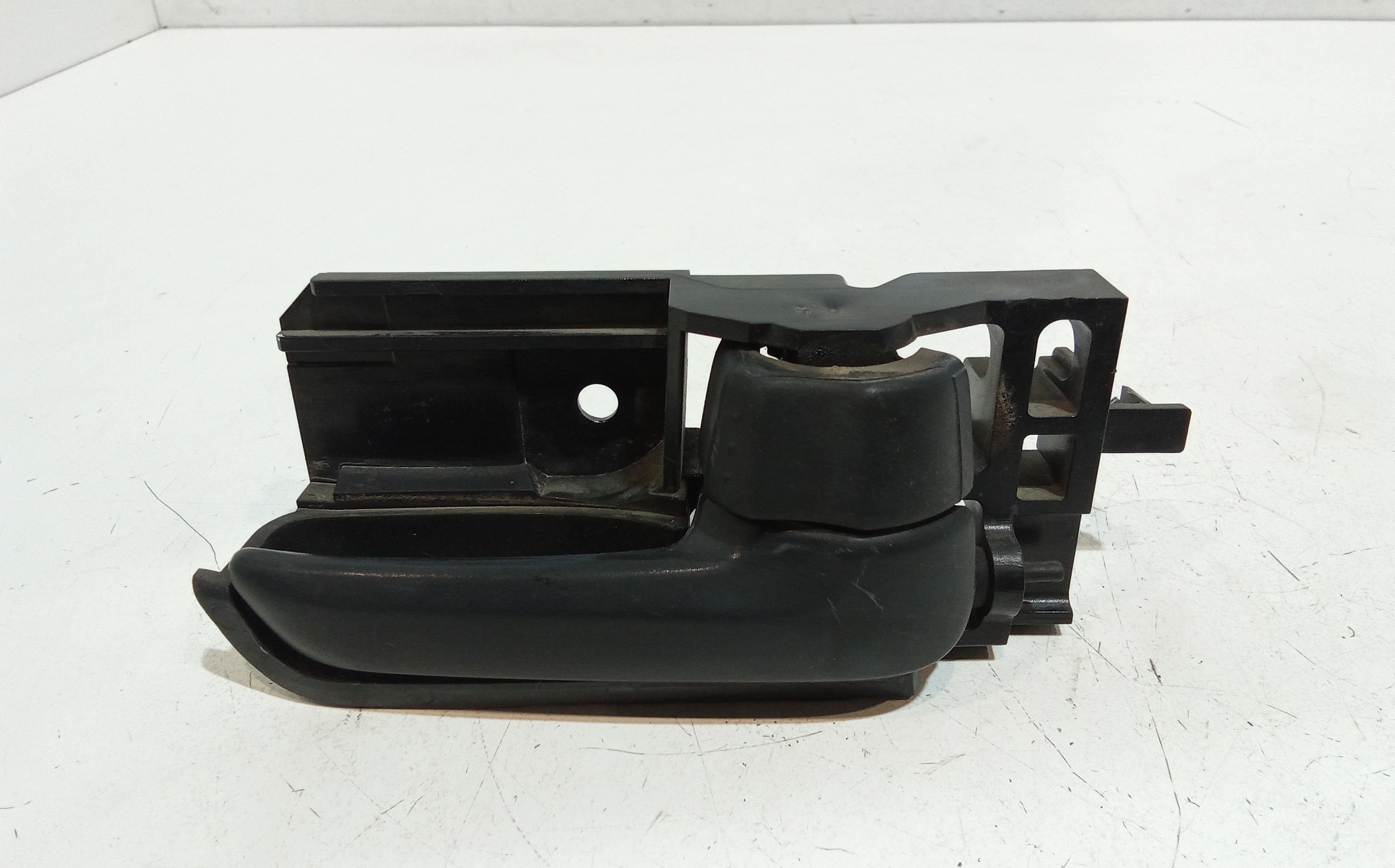 Maniglia Int. Apertura Porta Ant. Destro Usato