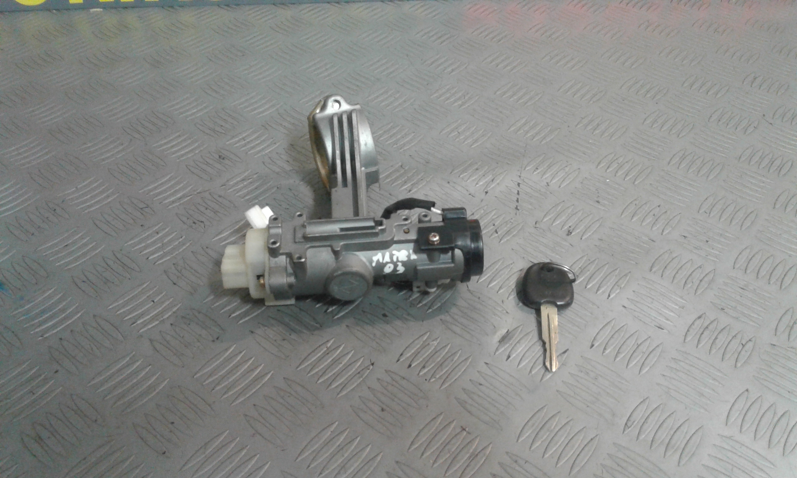 Commutatore Avviamento Con Cilindretti Serrature Usato