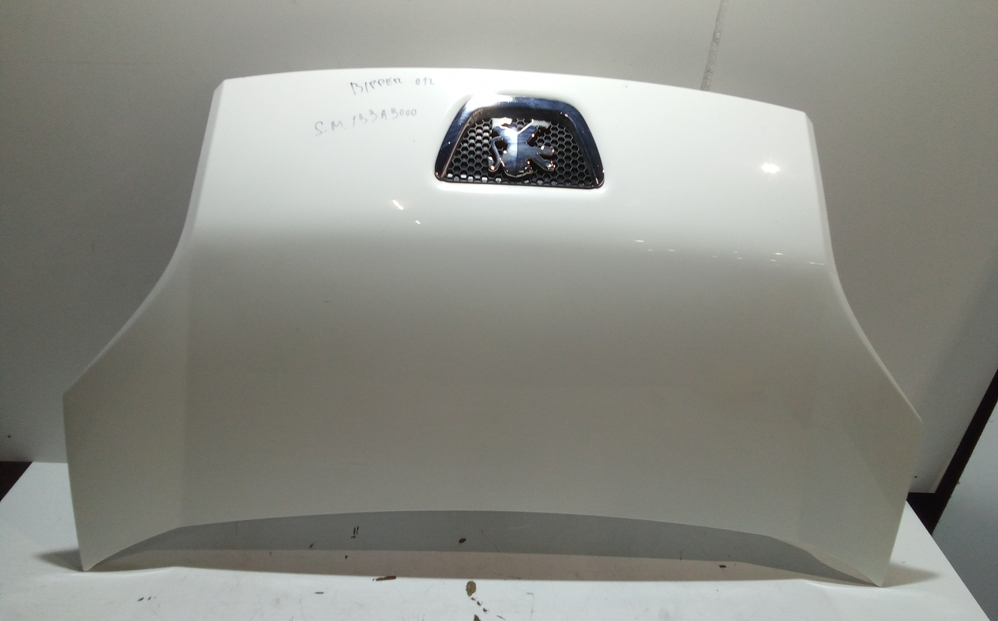 Cofano Ant. 7901Q0 Usato