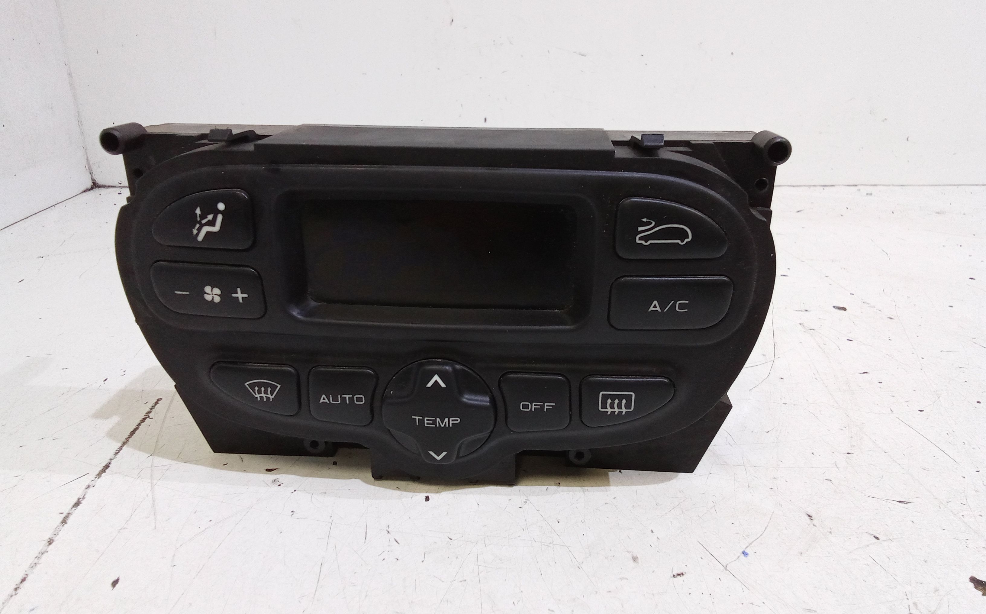 Blocco Comando Climatizzazione 6451JP Usato