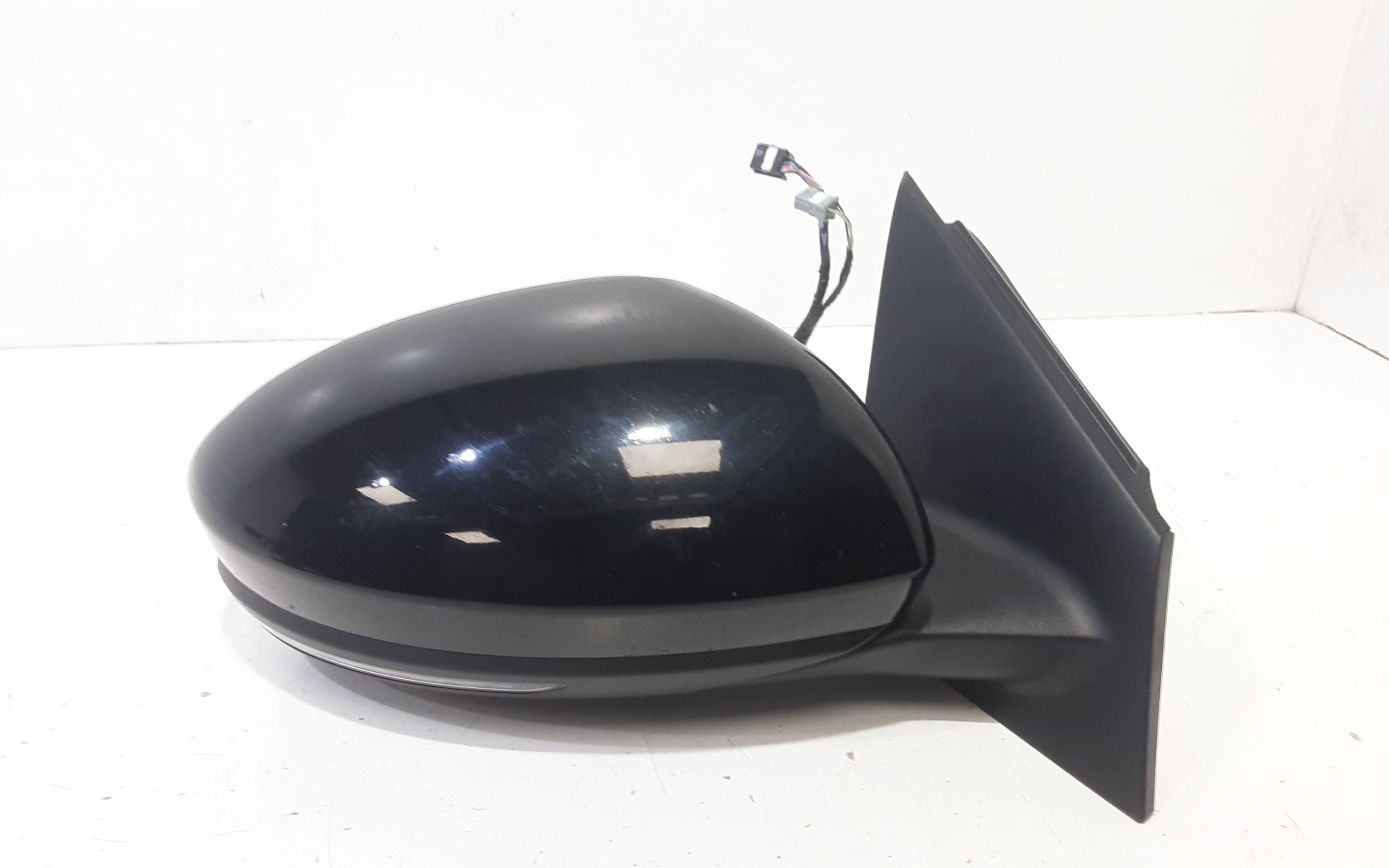 Retrovisore Est. Destro Usato