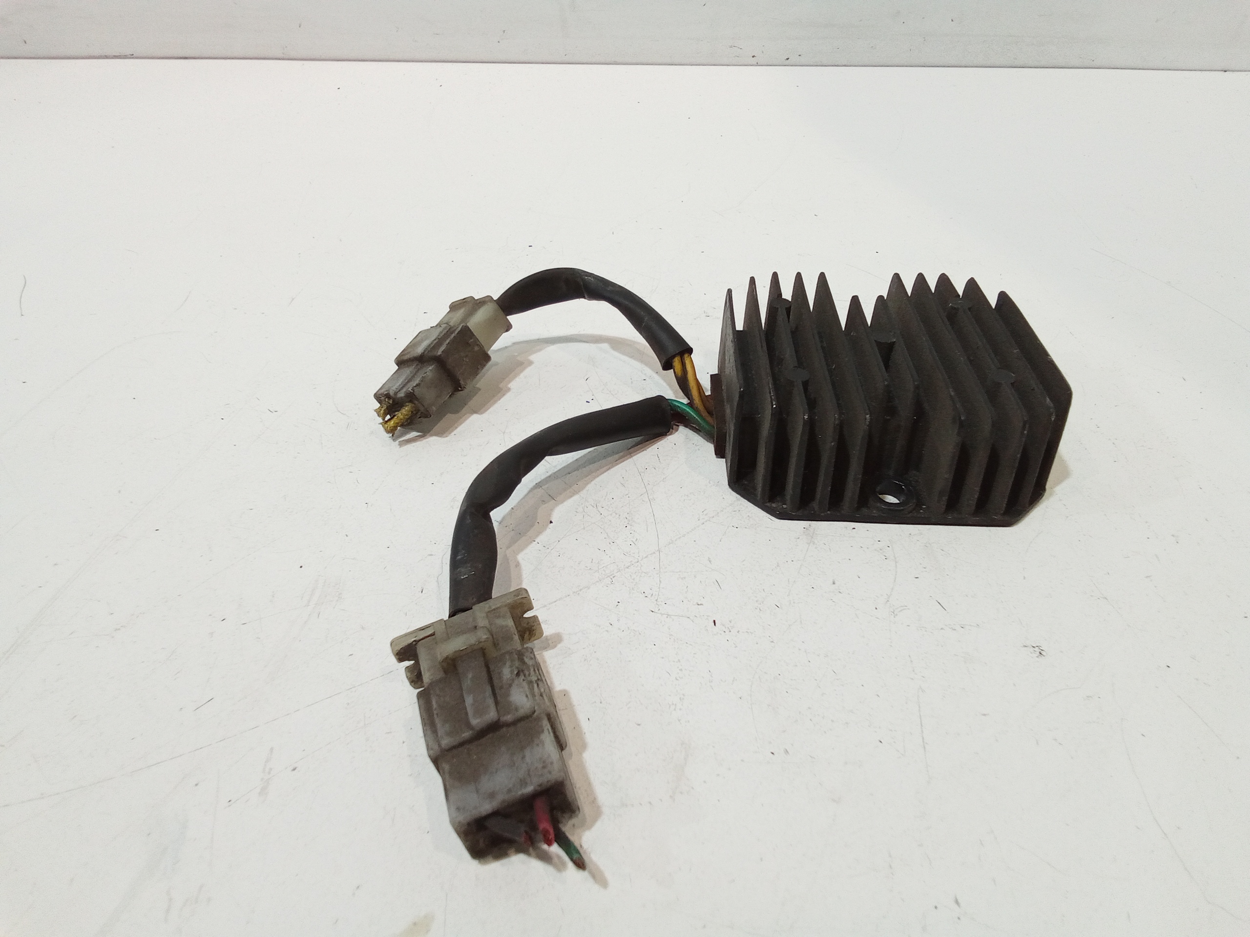 Regolatore Tensione Usato