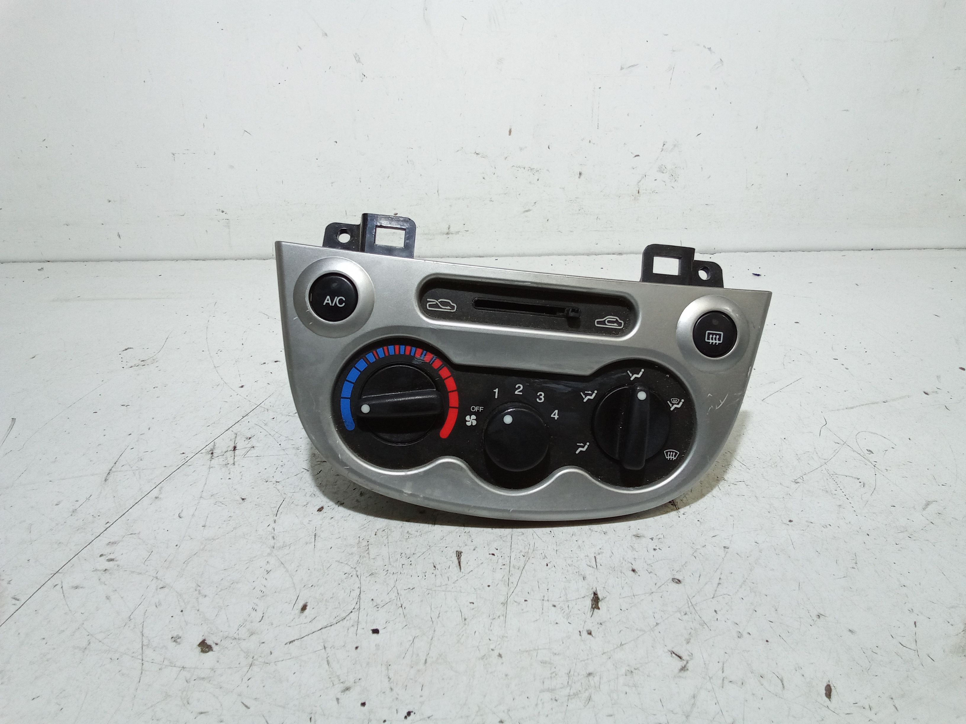 Blocco Comando Climatizzazione 96397521 Usato