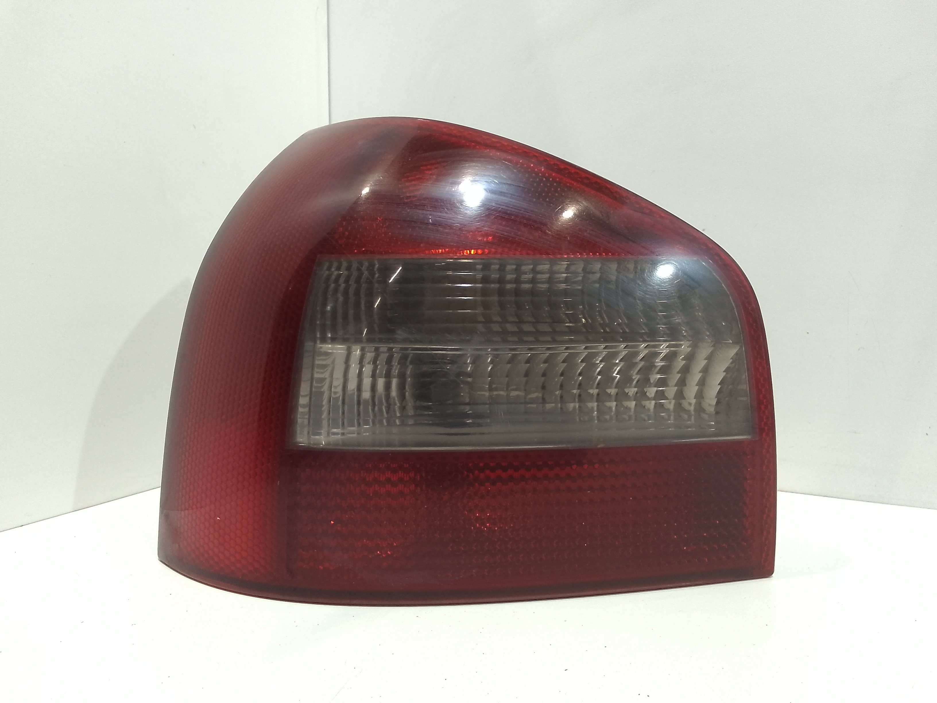 Fanale Post. Sinistro 8L0945095B Usato