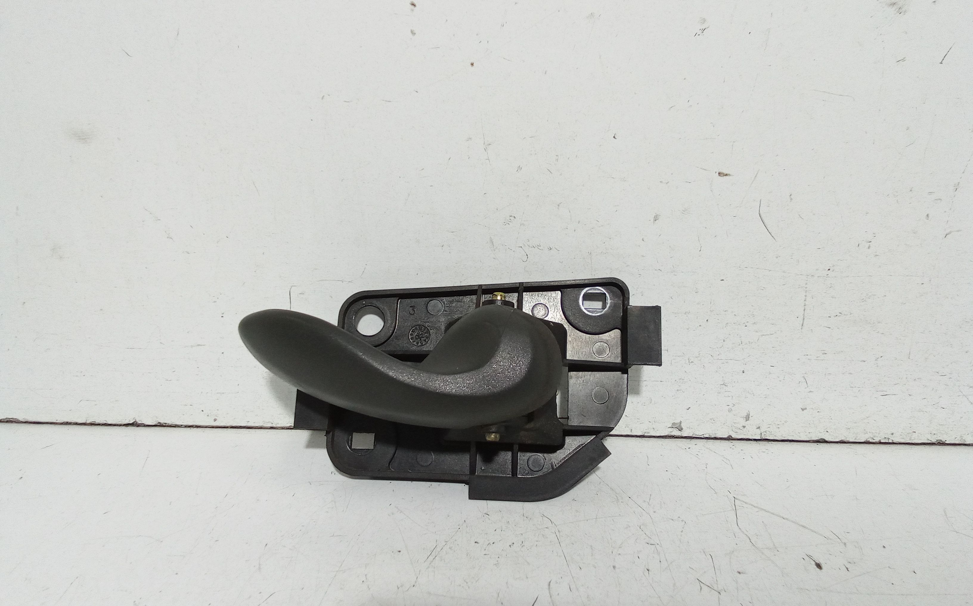 Maniglia Int. Apertura Porta Ant. Destro Usato