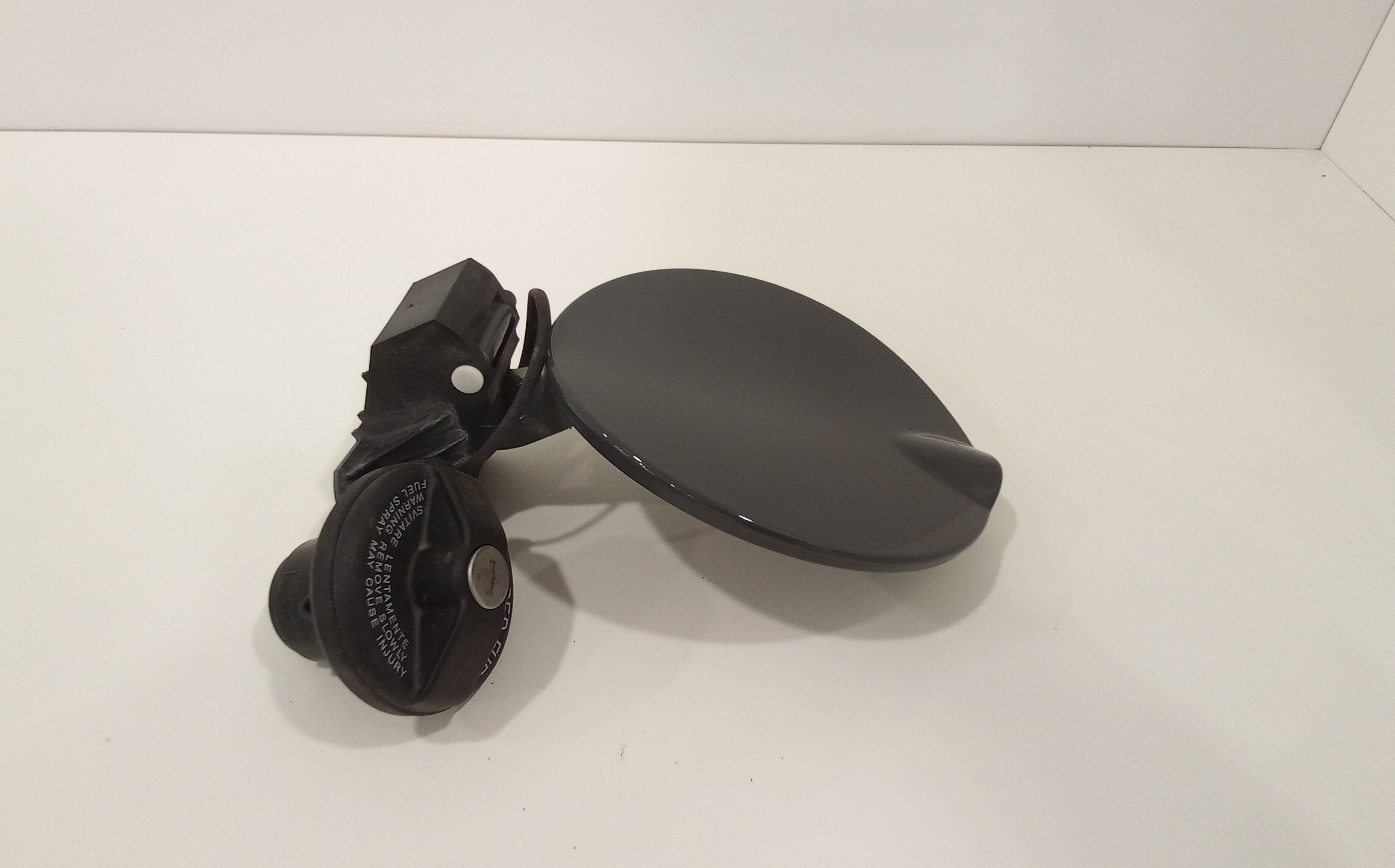 Sportello Carburante Usato