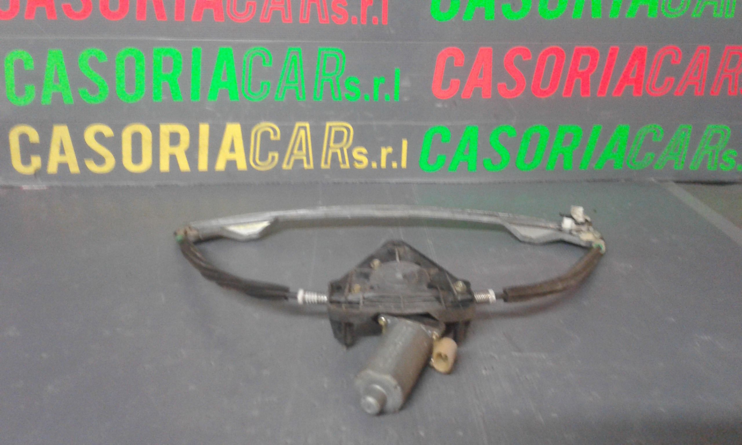 Alzacristallo Porta Ant. Destro Usato