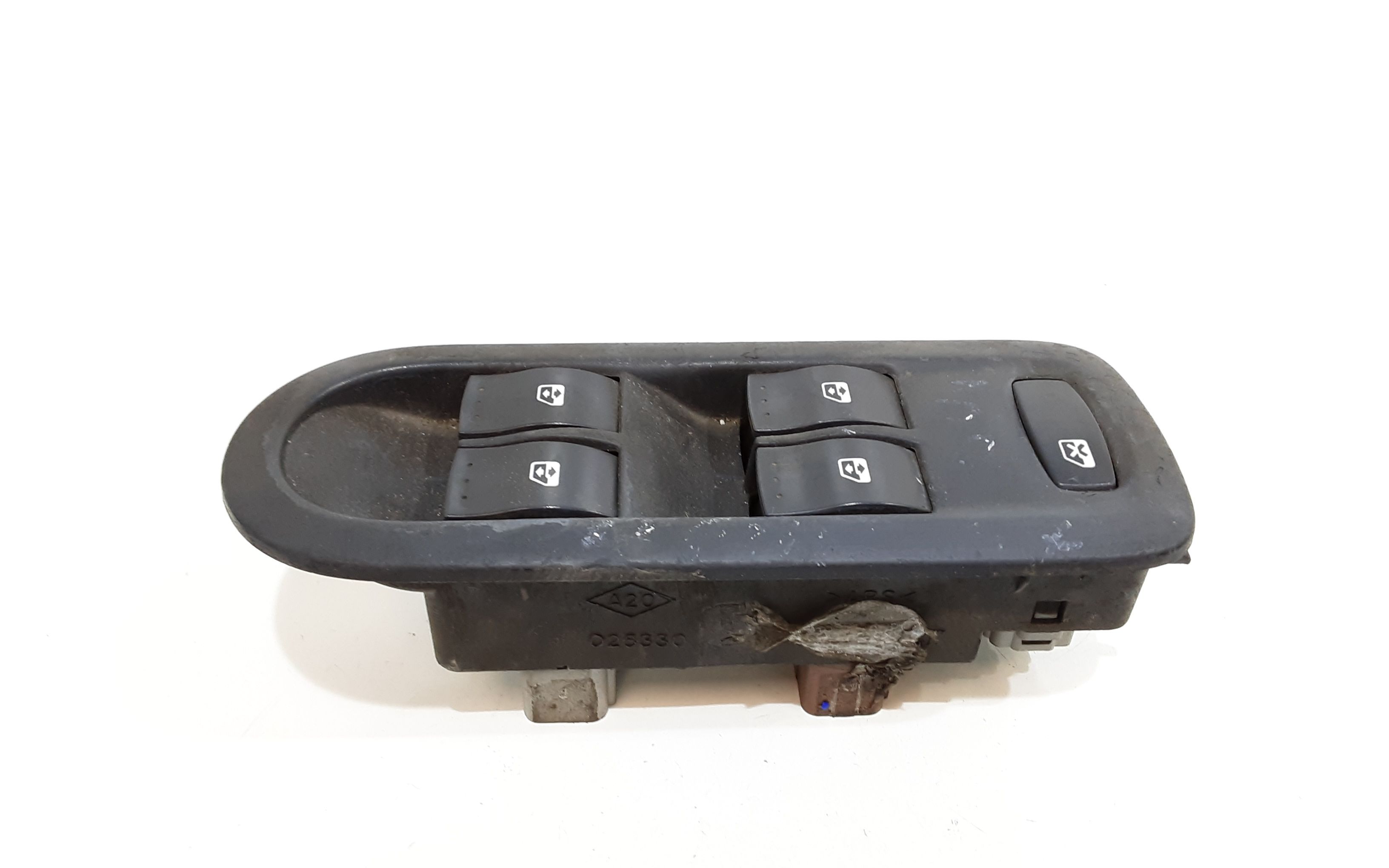 Interruttore Alzacristalli Porta Ant. Sinistro 8200107772 Usato