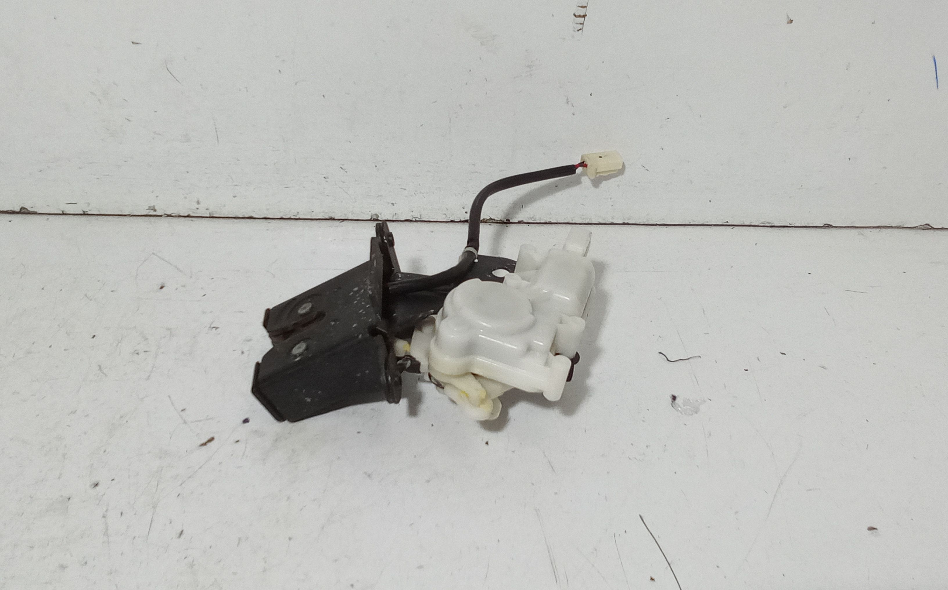 Serratura Cofano Post. Usato