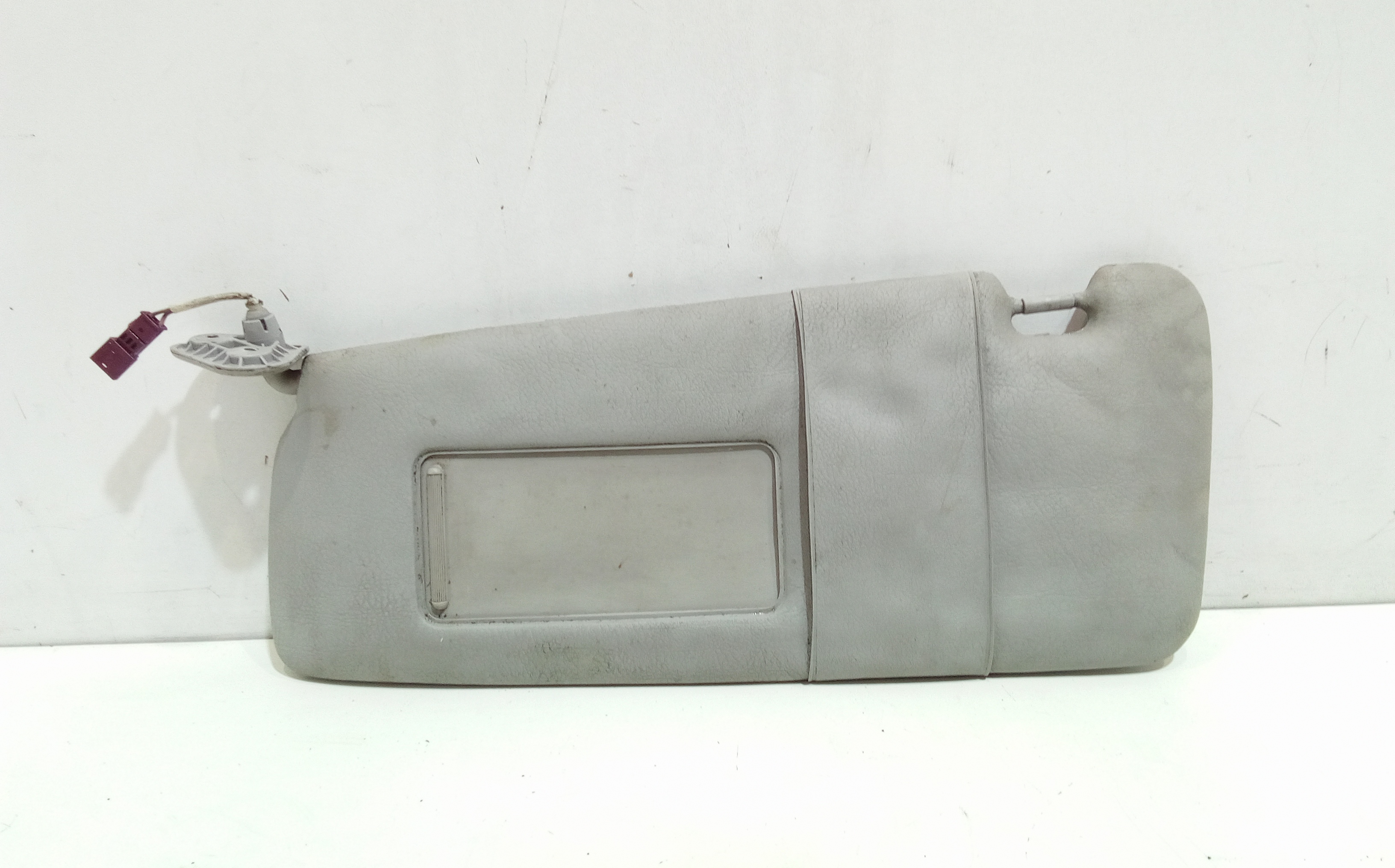 Aletta Parasole Parabrezza Sinistro 51162699047 Usato