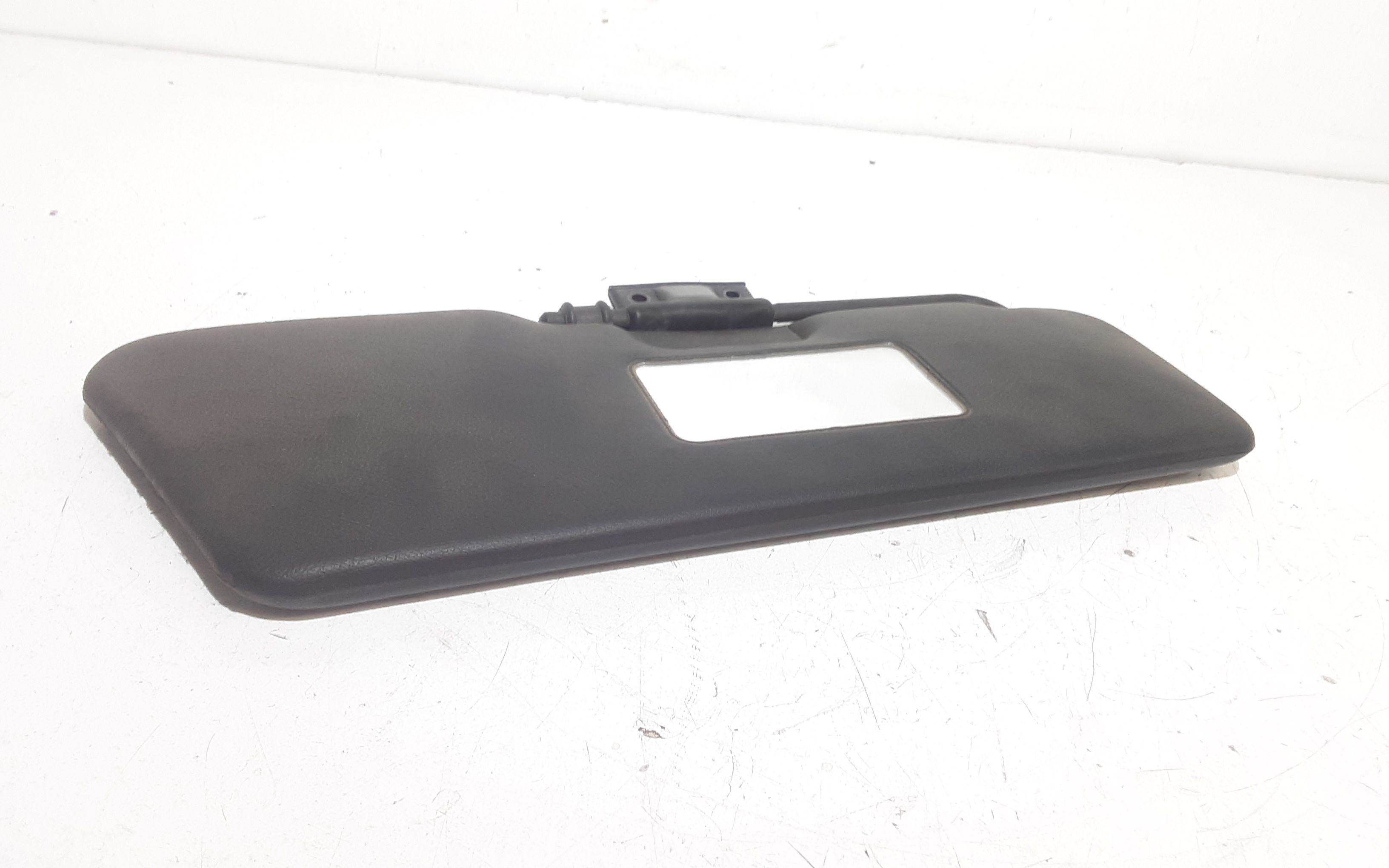 Aletta Parasole Parabrezza Destro 714656080 Usato