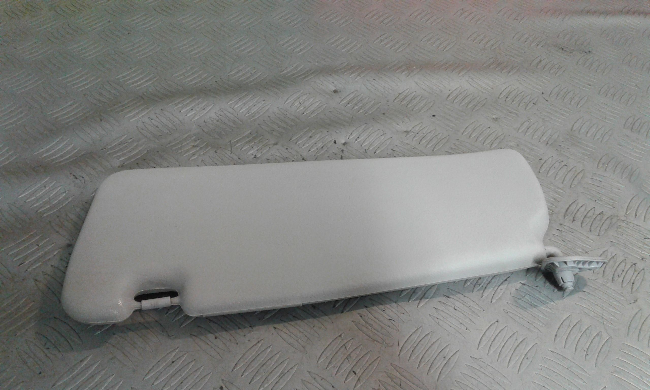 Aletta Parasole Parabrezza Destro 51162699048 Usato