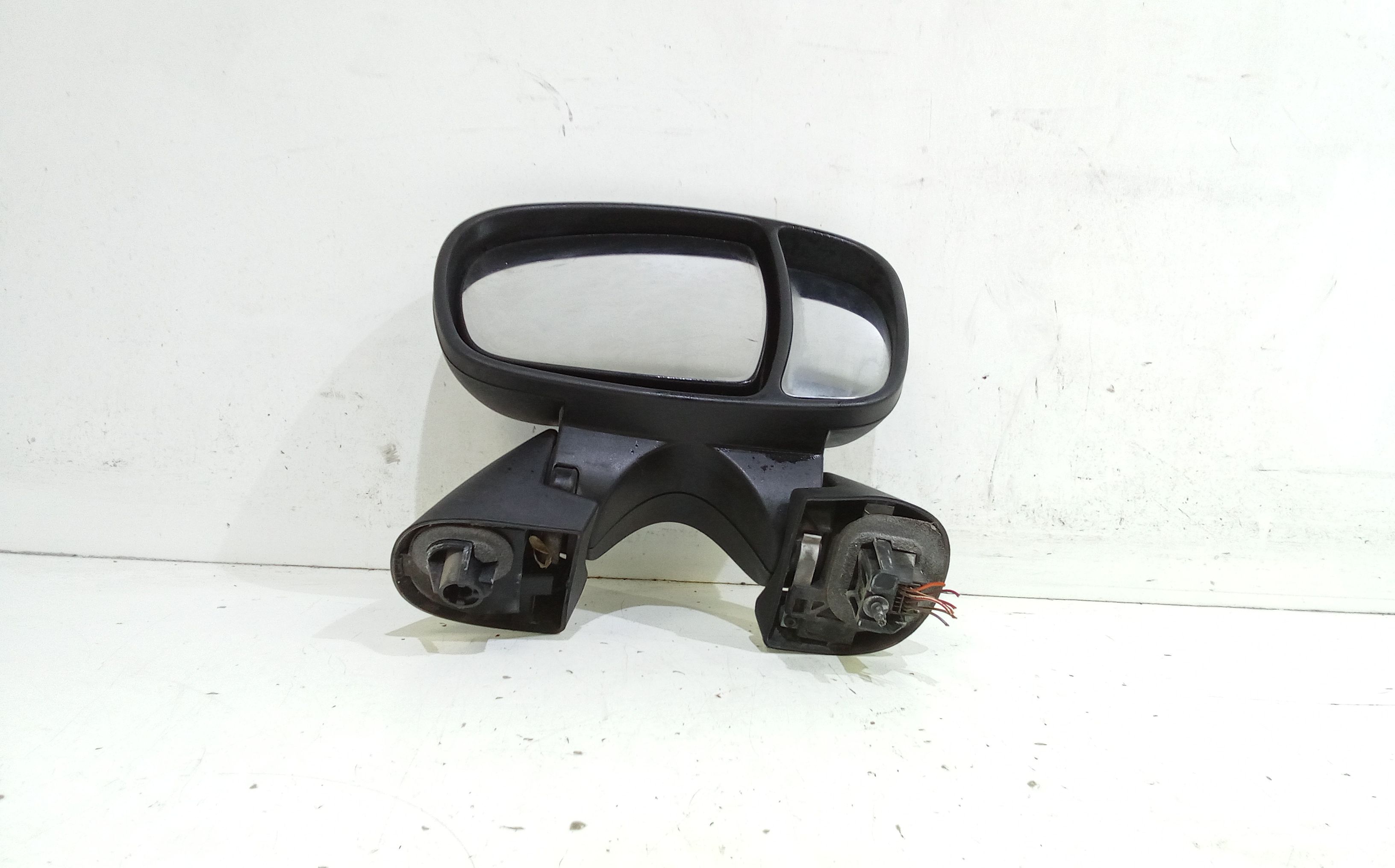 Retrovisore Est. Destro 7701473243 Usato