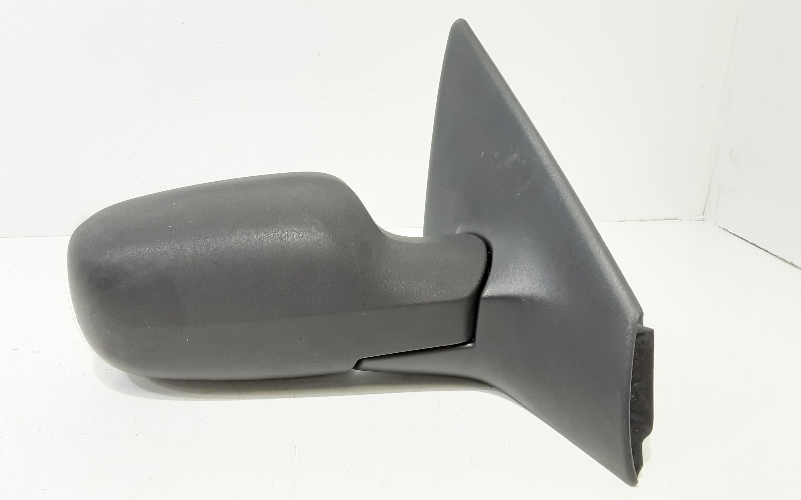 Retrovisore Est. Destro 7701054686 Usato