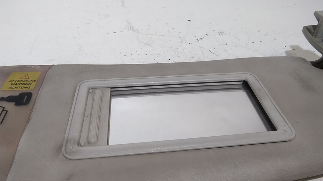 Aletta Parasole Parabrezza Destro 735361684 Usato