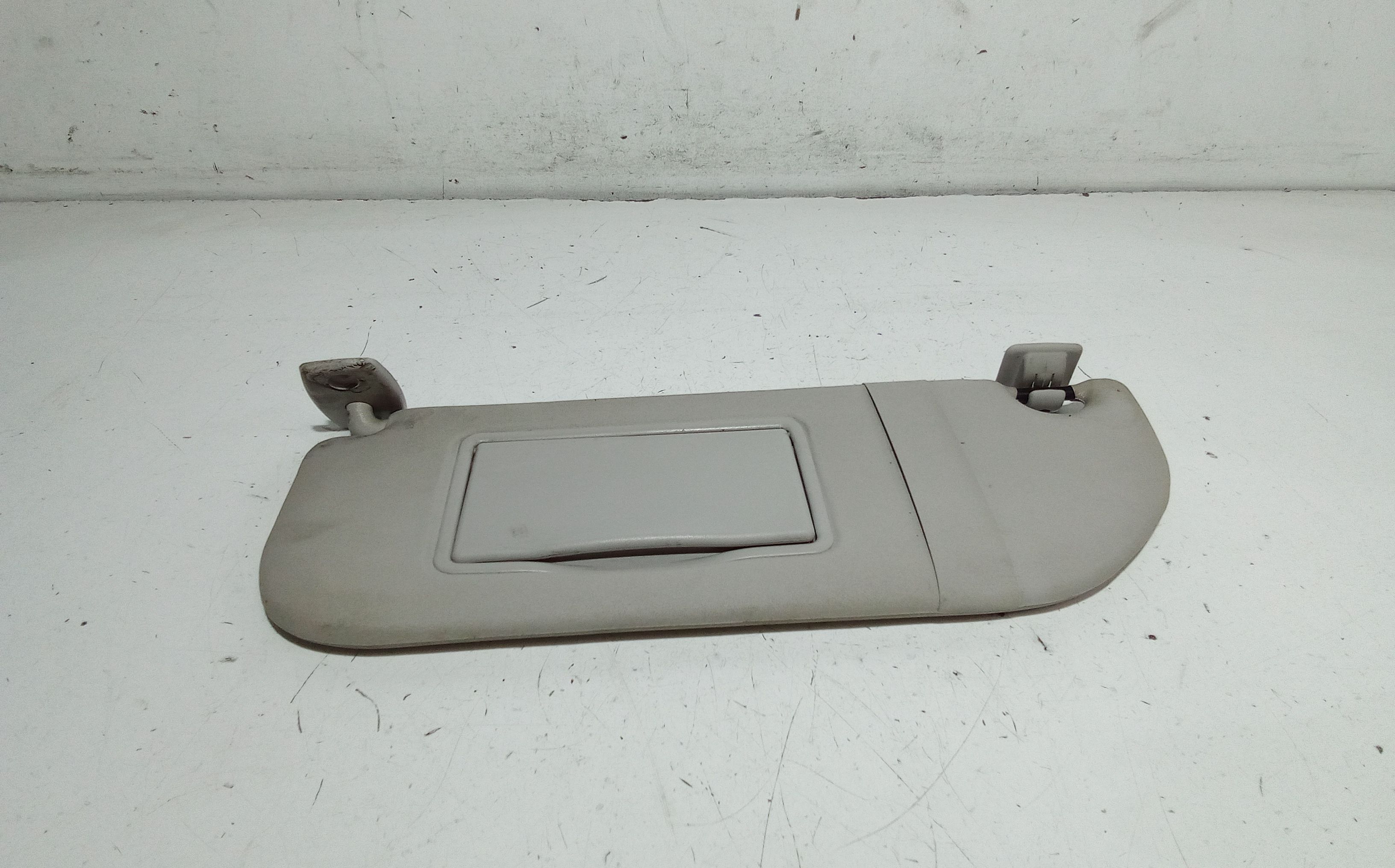 Aletta Parasole Parabrezza Sinistro Usato