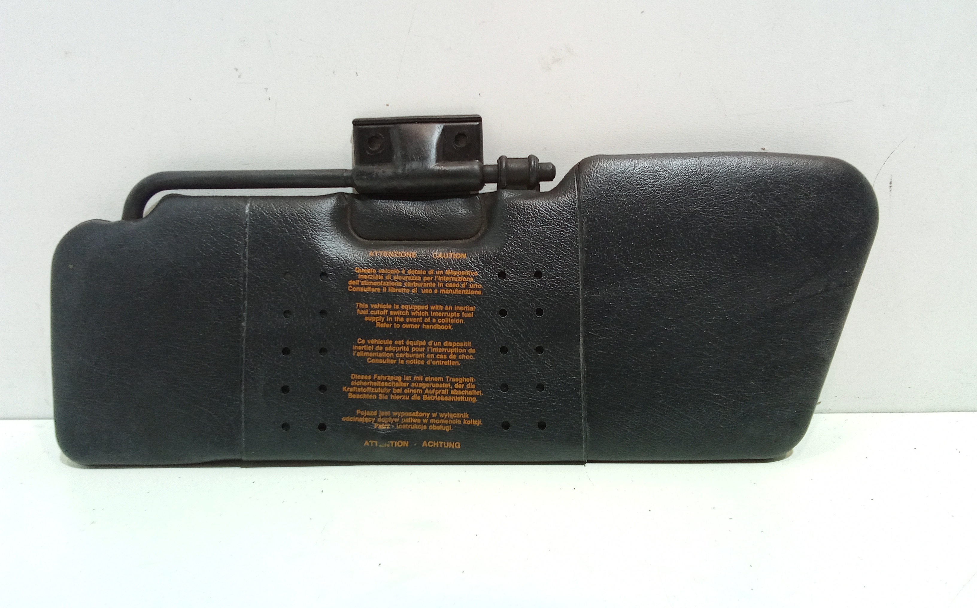 Aletta Parasole Parabrezza Sinistro 735244330 Usato