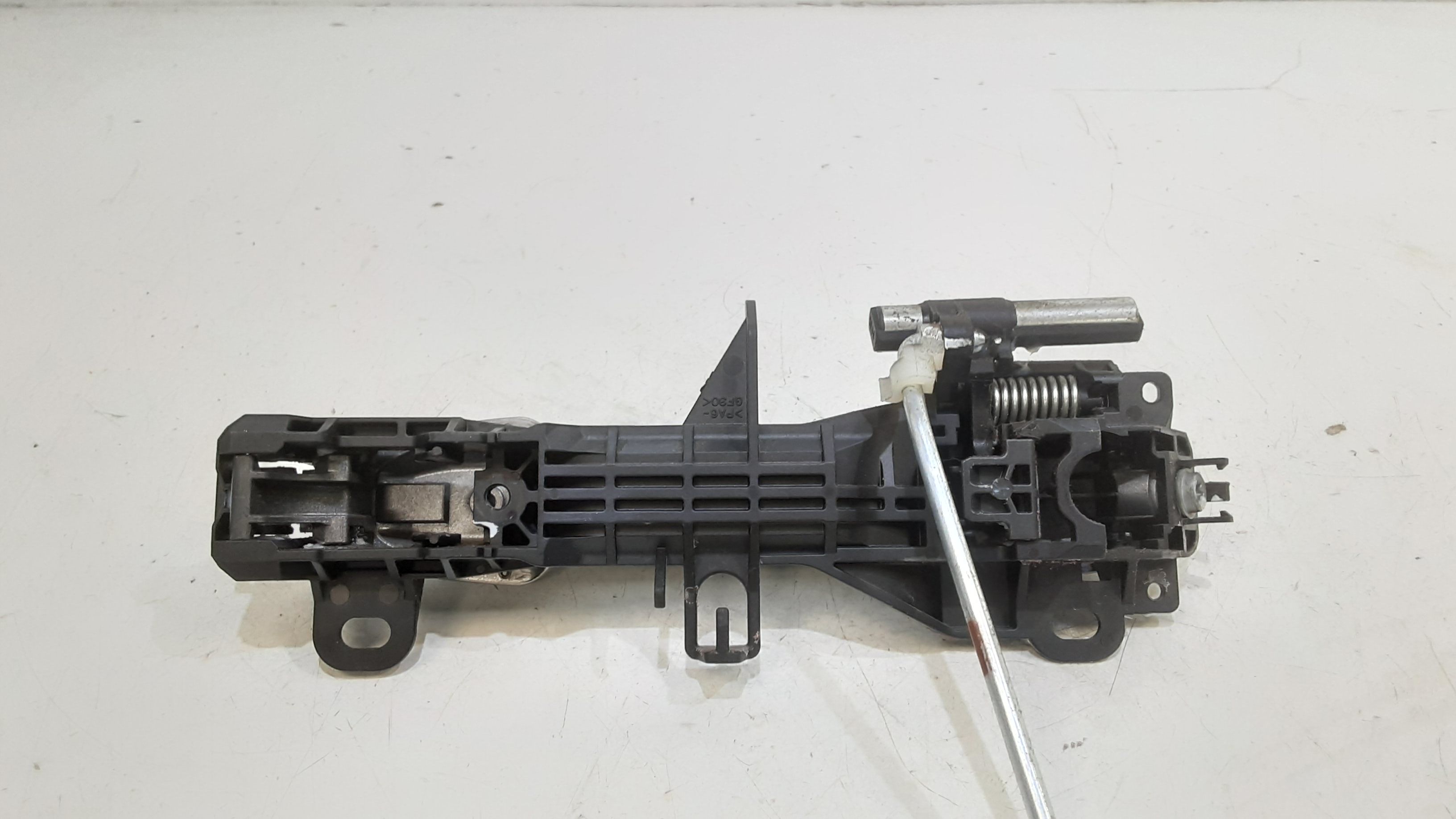 Maniglia Porta Ant. Destro 692100D170A2 Usato