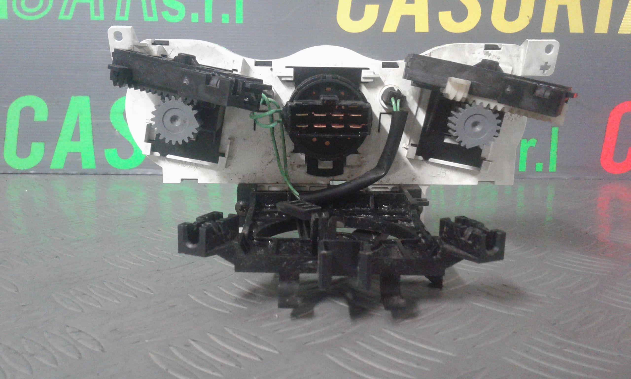 Blocco Comando Climatizzazione 972501C000 Usato