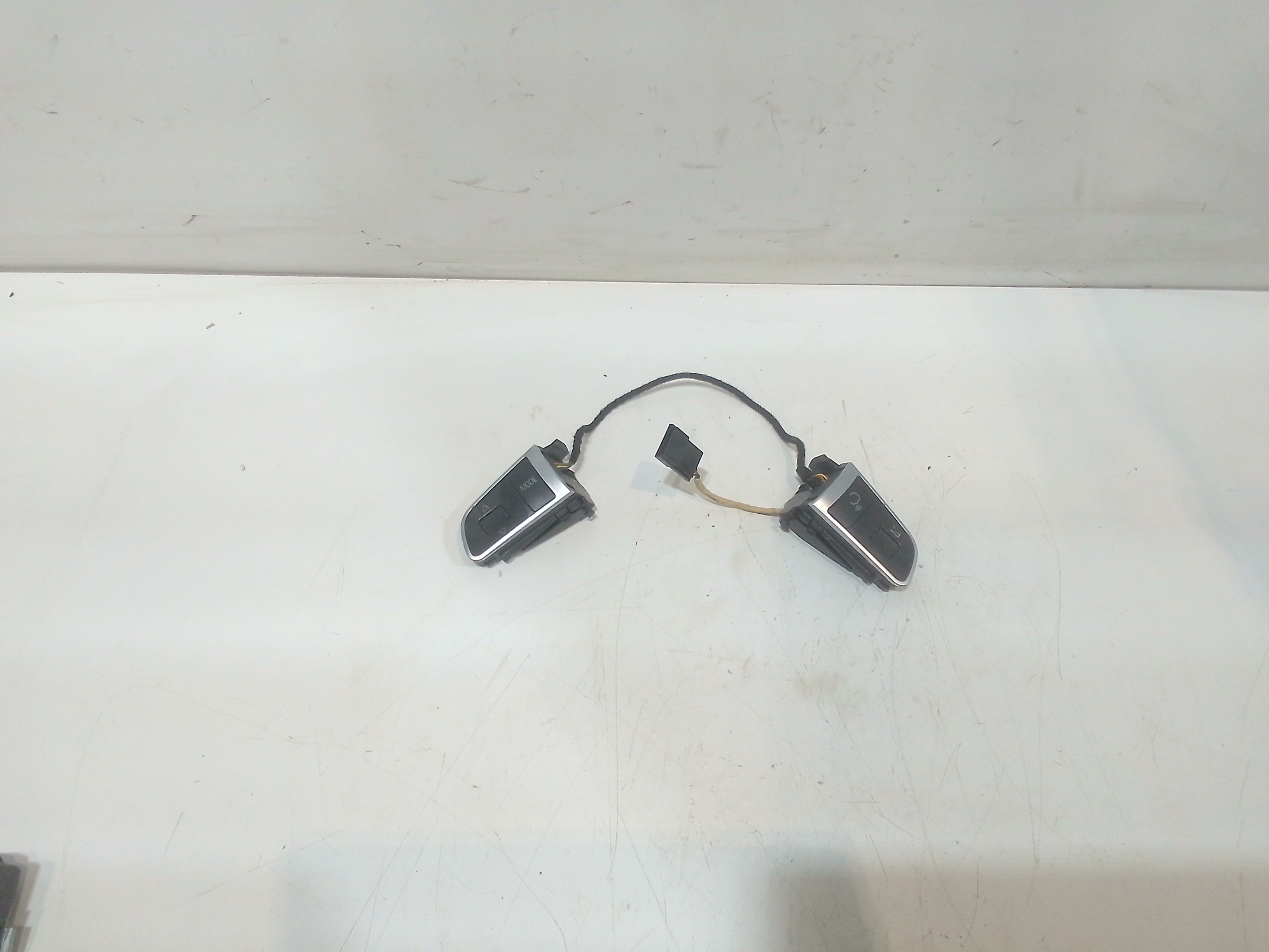 Blocco Volante Multifunzione 4L0951523CXHA Usato