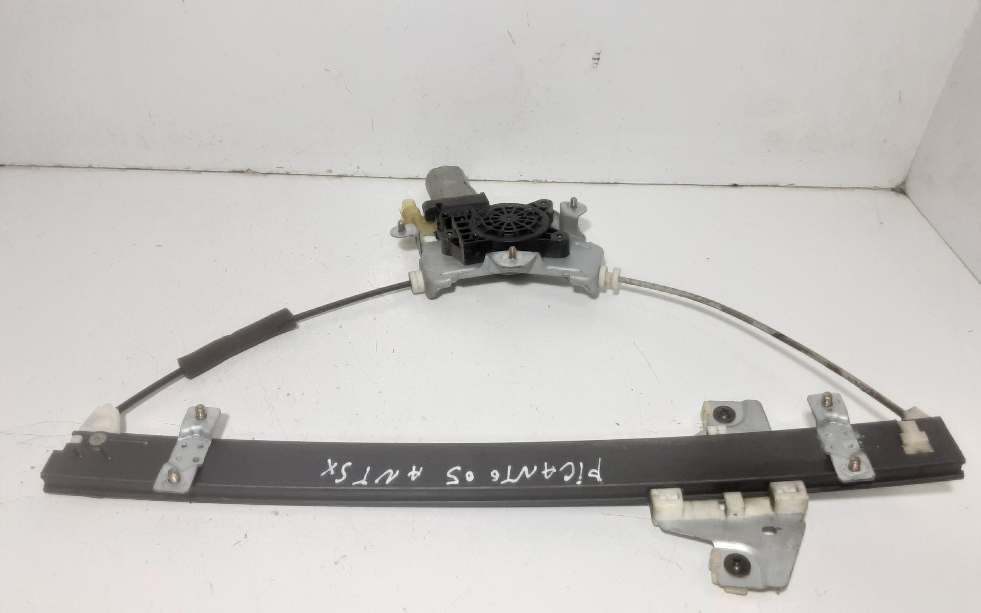 Alzacristallo Porta Ant. Sinistro 8240107000 Usato