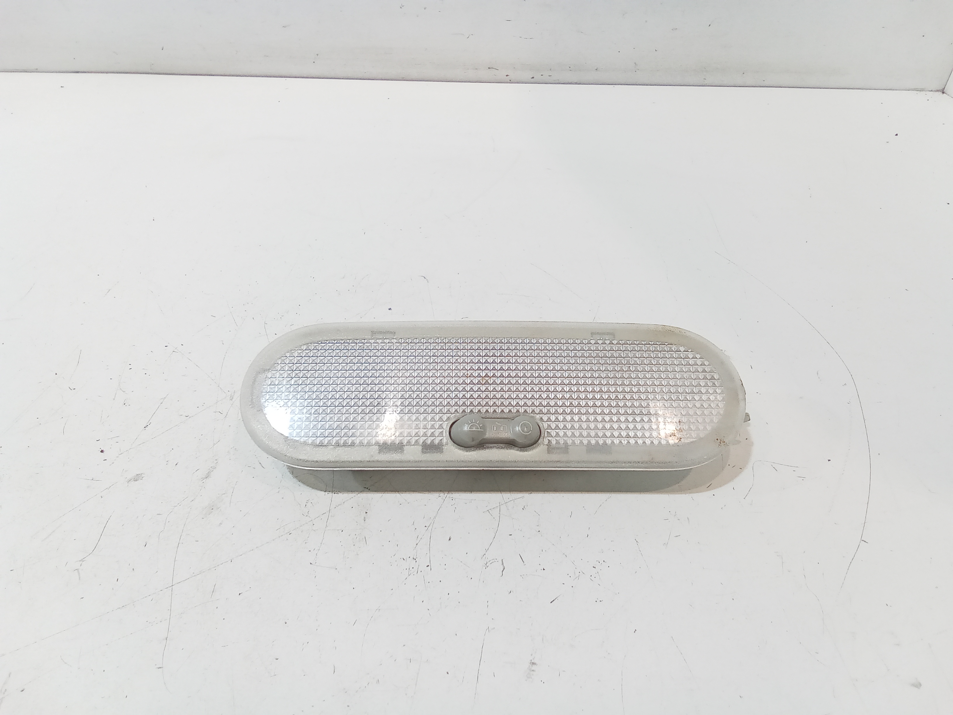 Luce Cortesia Ant. Tetto 26430BC40B Usato