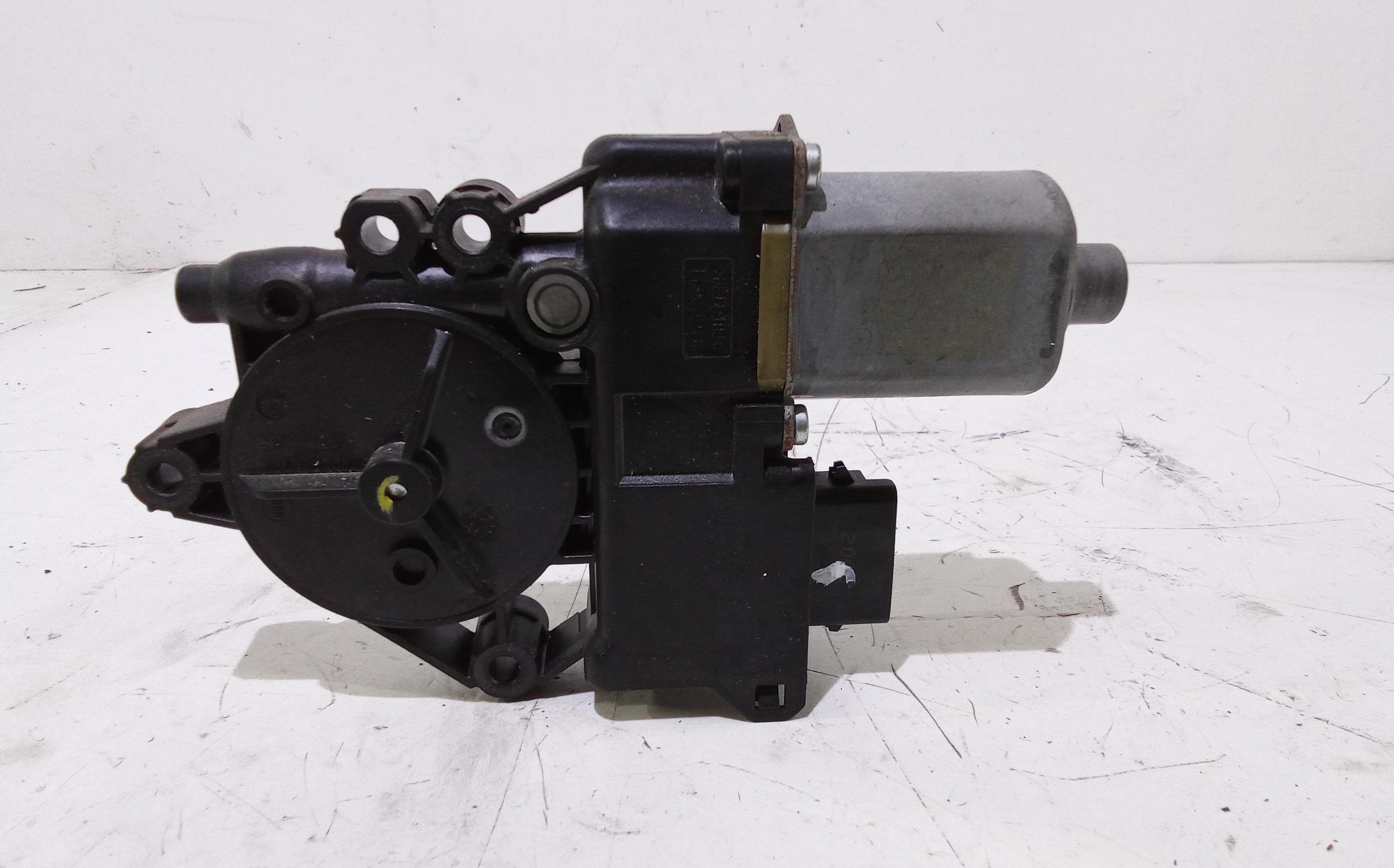 Motorino Alzacristallo Porta Ant. Sinistro 824501D000 Usato