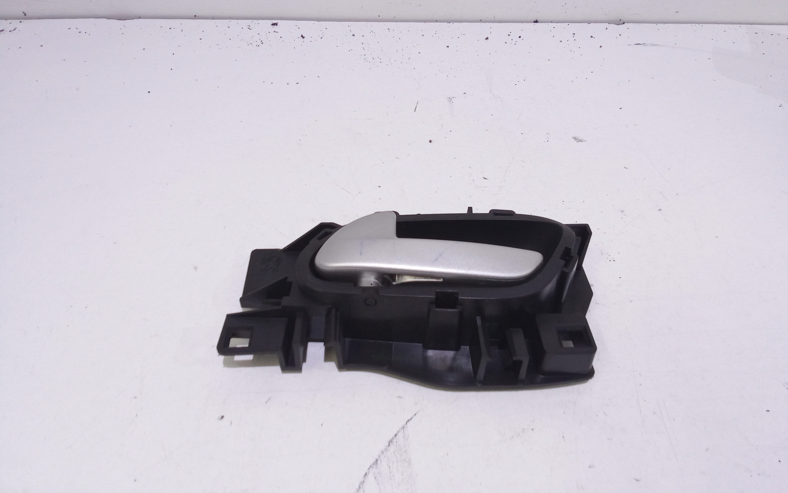 Maniglia Int. Apertura Porta Post. Destro Usato