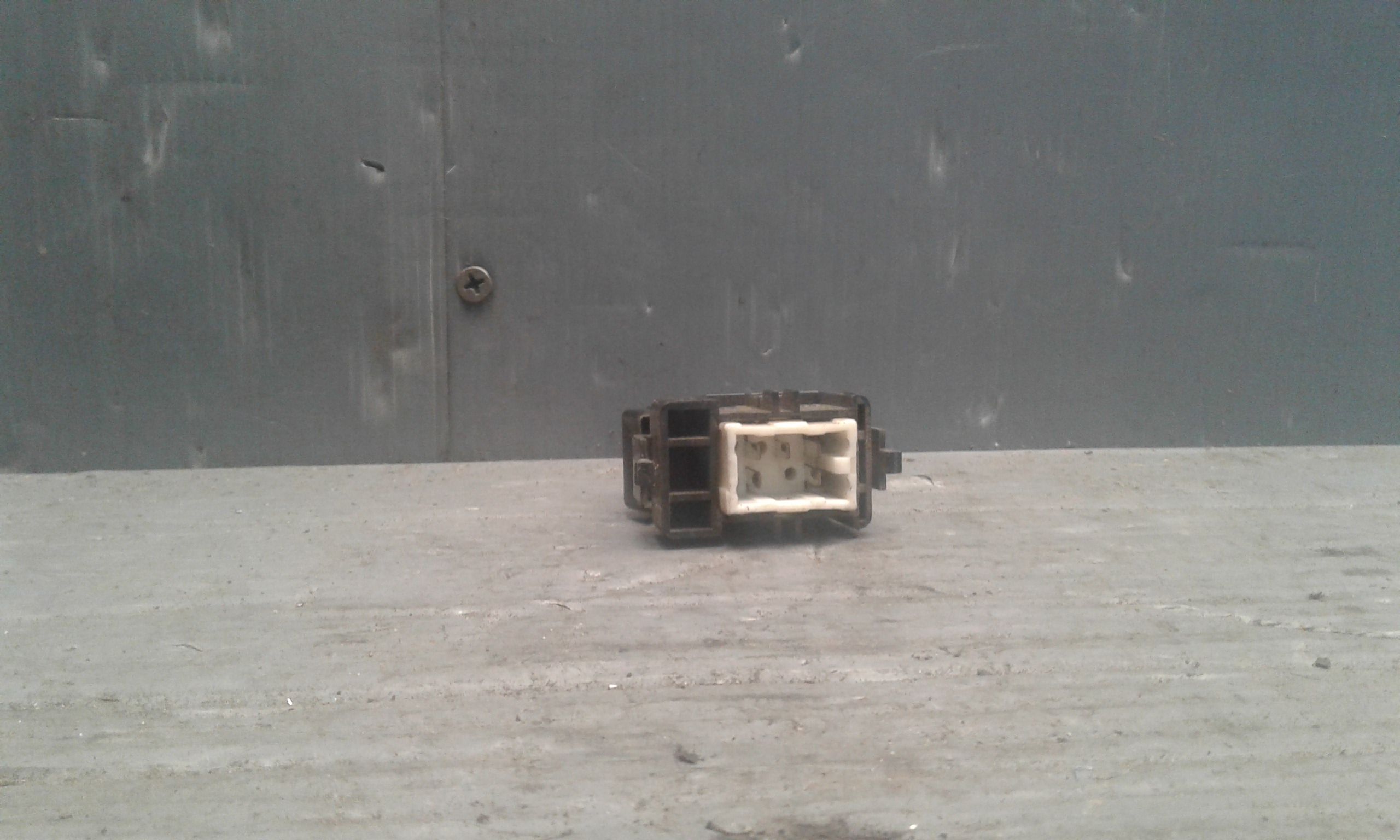 Interruttore Alzacristalli Porta Post. Destro Usato